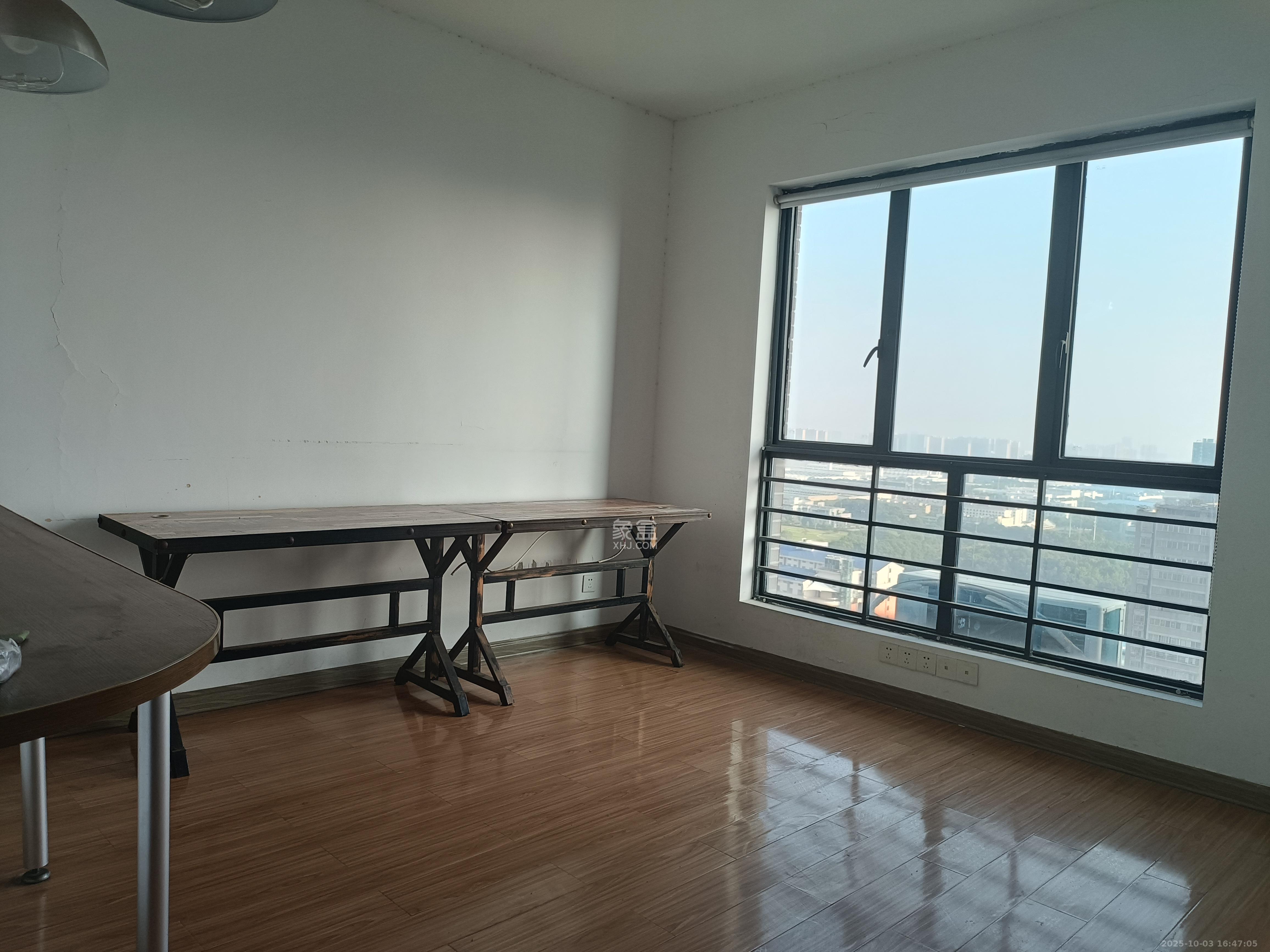 尚城 1室2厅1卫 1800.0元/月 尚城 1室2厅1卫 1800.0元/月室内图