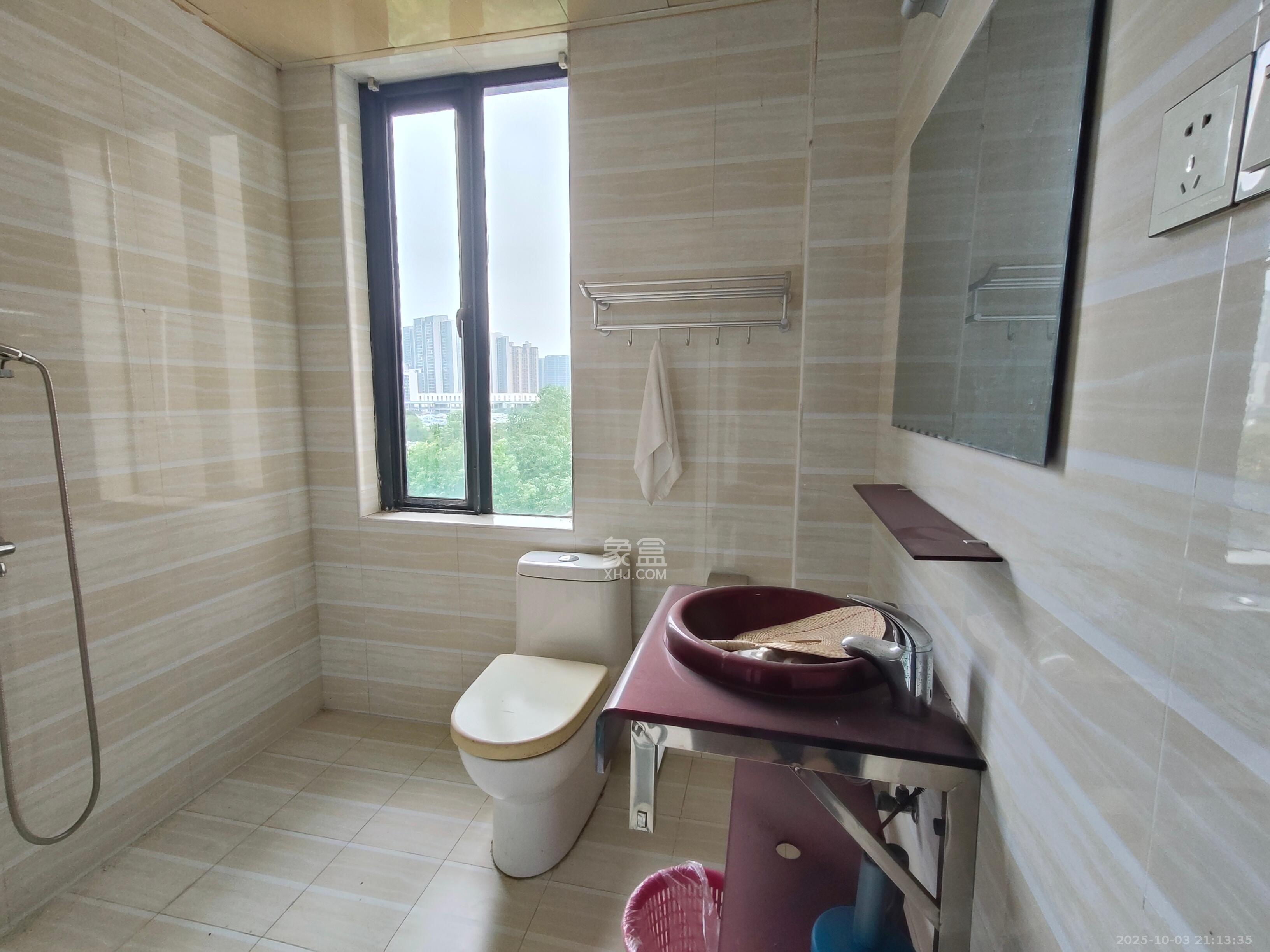 美林水郡 3室2厅2卫 2700.0元/月 美林水郡 3室2厅2卫 2700.0元/月室内图