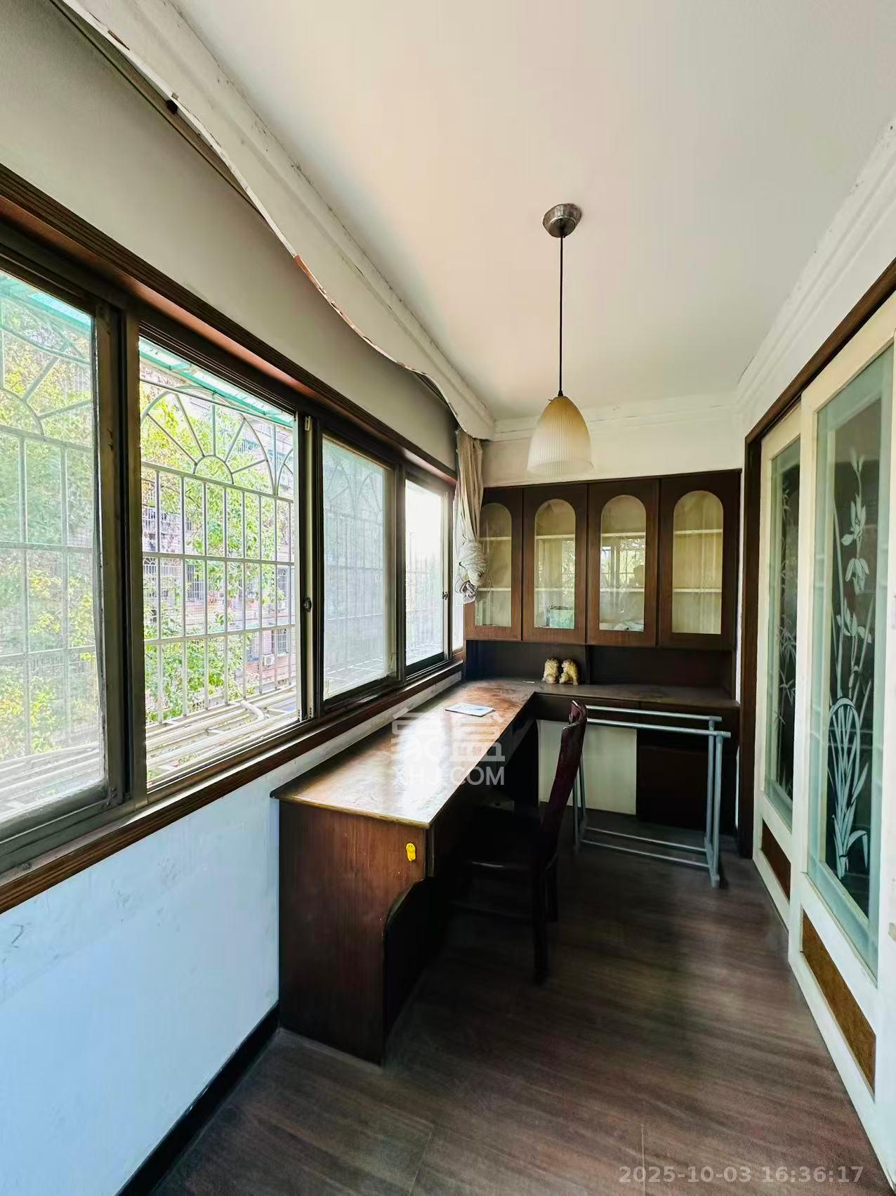 丽都苑 3室2厅1卫 1500.0元/月 丽都苑 3室2厅1卫 1500.0元/月室内图