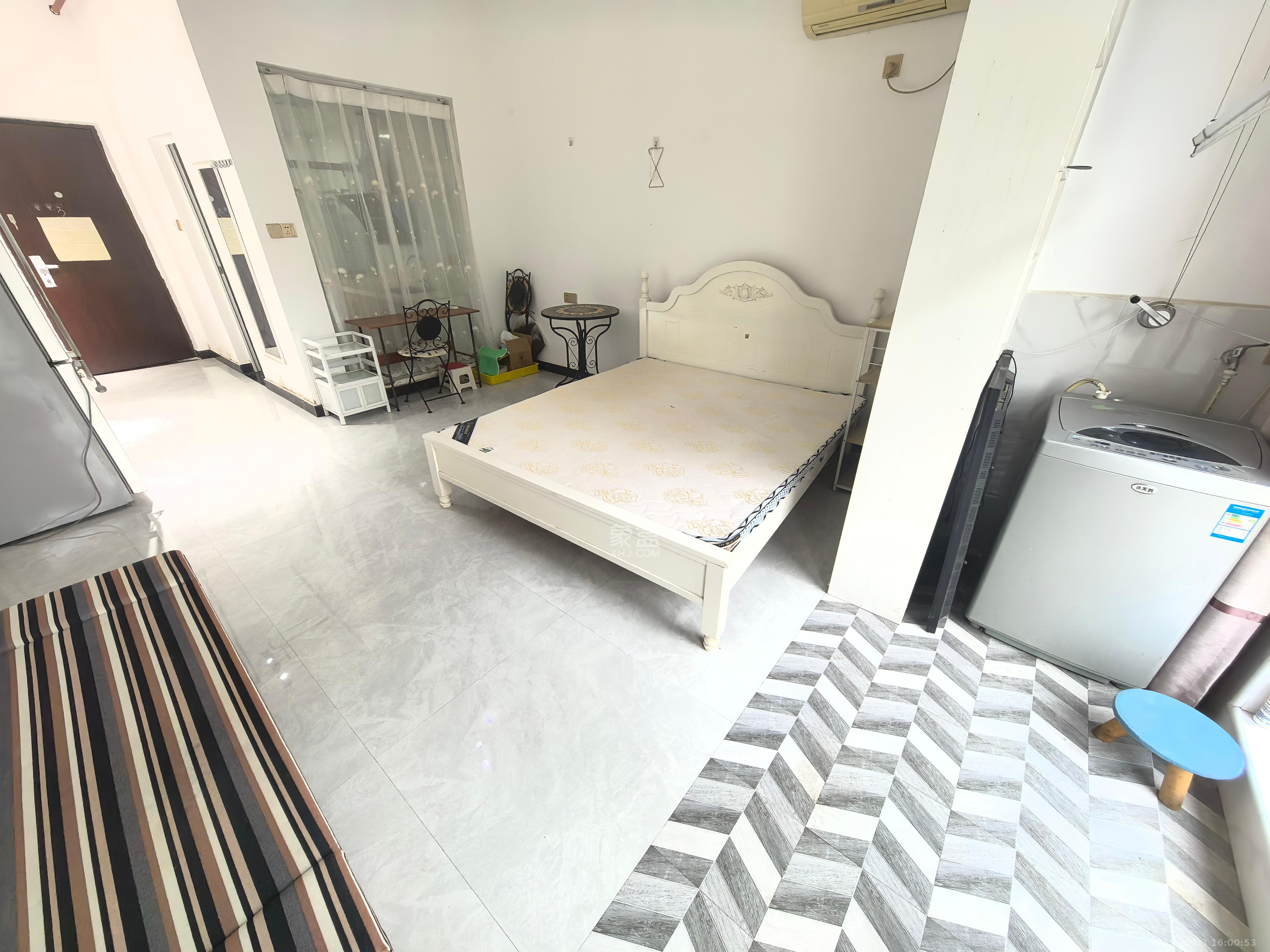 恒泰广场 1室1厅1卫 1500.0元/月 恒泰广场 1室1厅1卫 1500.0元/月室内图