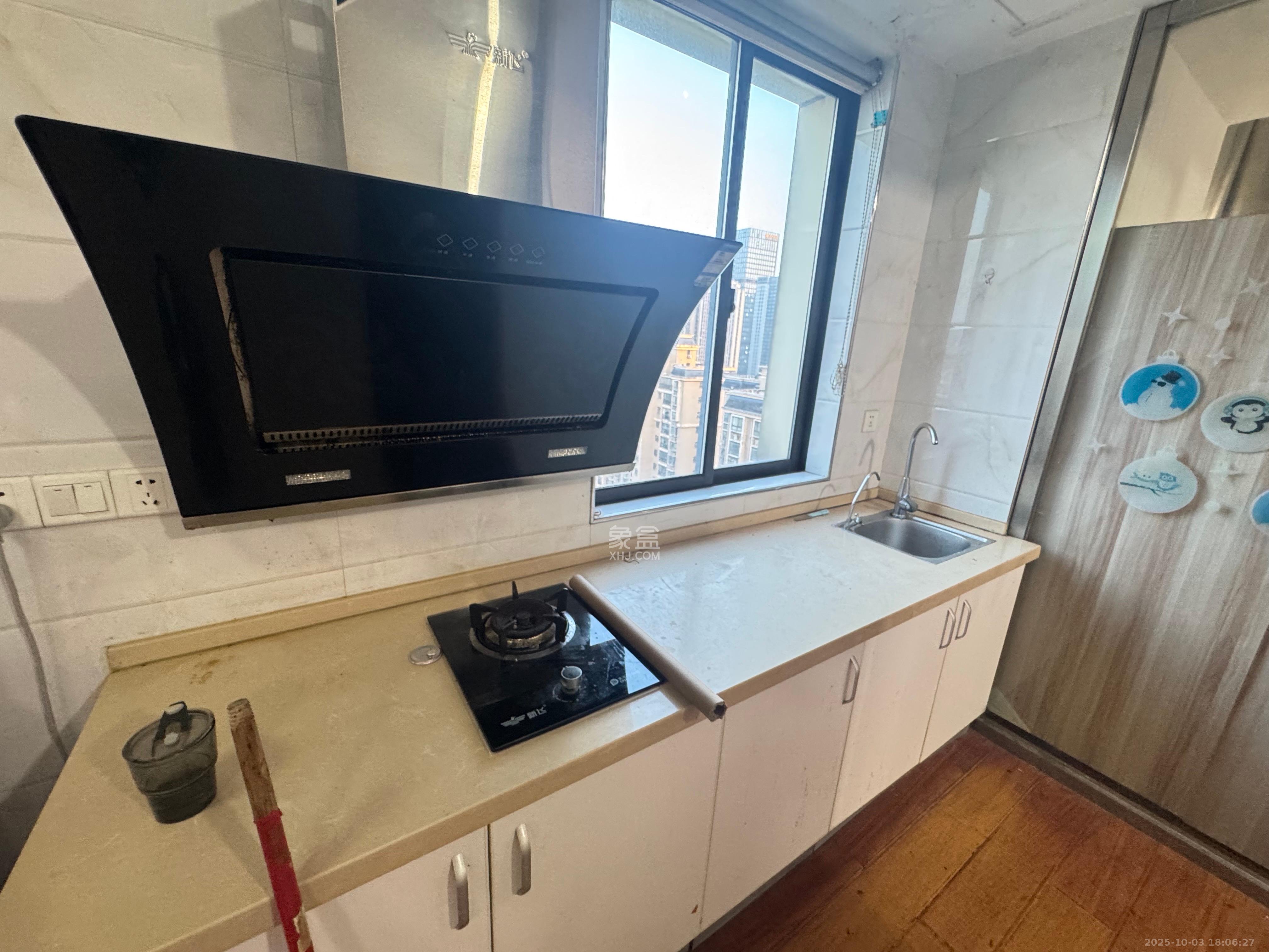 天骄福邸 1室1厅1卫 1700.0元/月 天骄福邸 1室1厅1卫 1700.0元/月室内图