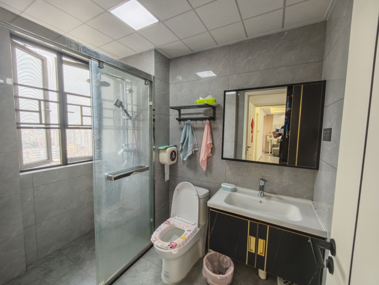 椰海明珠(迈瀛路)  3室2厅2卫    188.0万 椰海明珠(迈瀛路)  3室2厅2卫    188.0万室内图