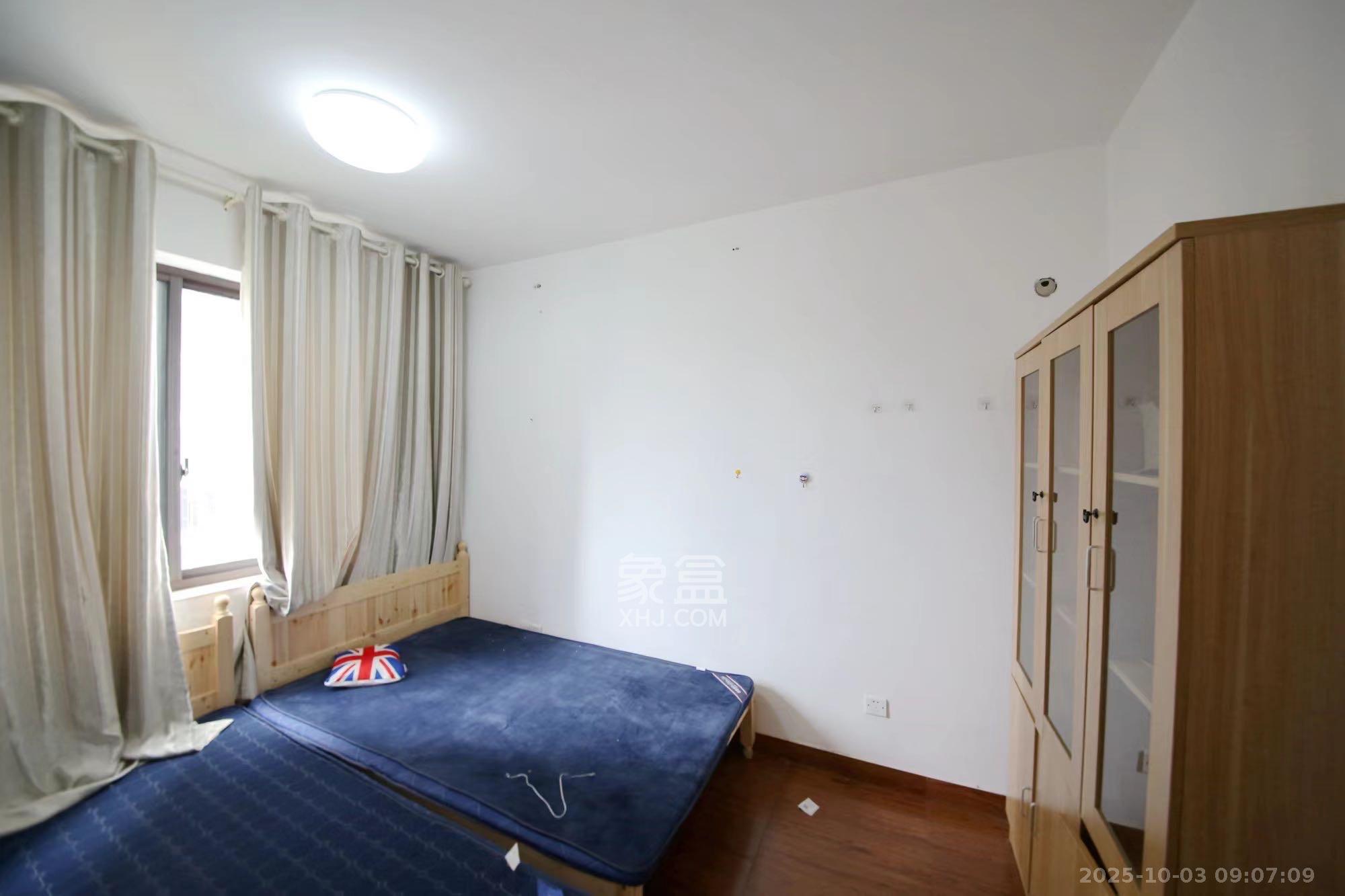 雨花公馆(紫苔名苑)  3室2厅2卫    2500.0元/月室内图