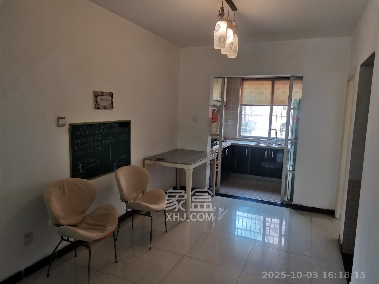 德馨园 2室1厅1卫 1600.0元/月 德馨园 2室1厅1卫 1600.0元/月室内图