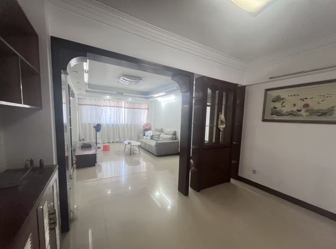 俊园大厦 3室2厅1卫 2500.0元/月 俊园大厦 3室2厅1卫 2500.0元/月室内图