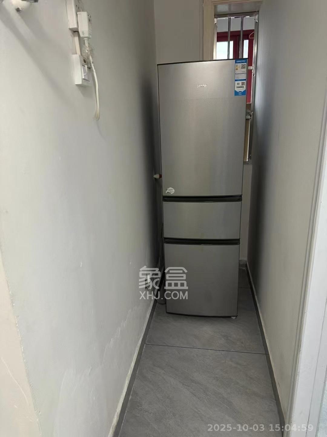 青和上座(上味舫大厦) 1室1厅1卫 1600.0元/月 青和上座(上味舫大厦) 1室1厅1卫 1600.0元/月室内图