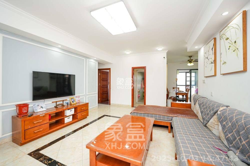 卢浮原著 3室2厅2卫 2208.0元/月 卢浮原著 3室2厅2卫 2208.0元/月室内图