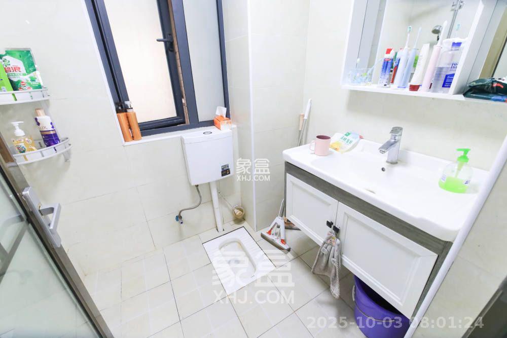 创元时代(成兴景苑) 3室2厅1卫 2300.0元/月 创元时代(成兴景苑) 3室2厅1卫 2300.0元/月室内图