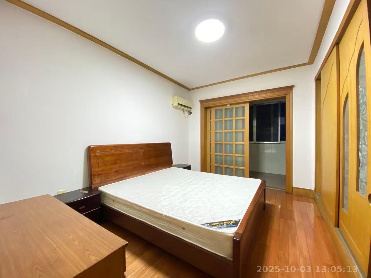 五一东村 2室1厅1卫 2000.0元/月 五一东村 2室1厅1卫 2000.0元/月室内图