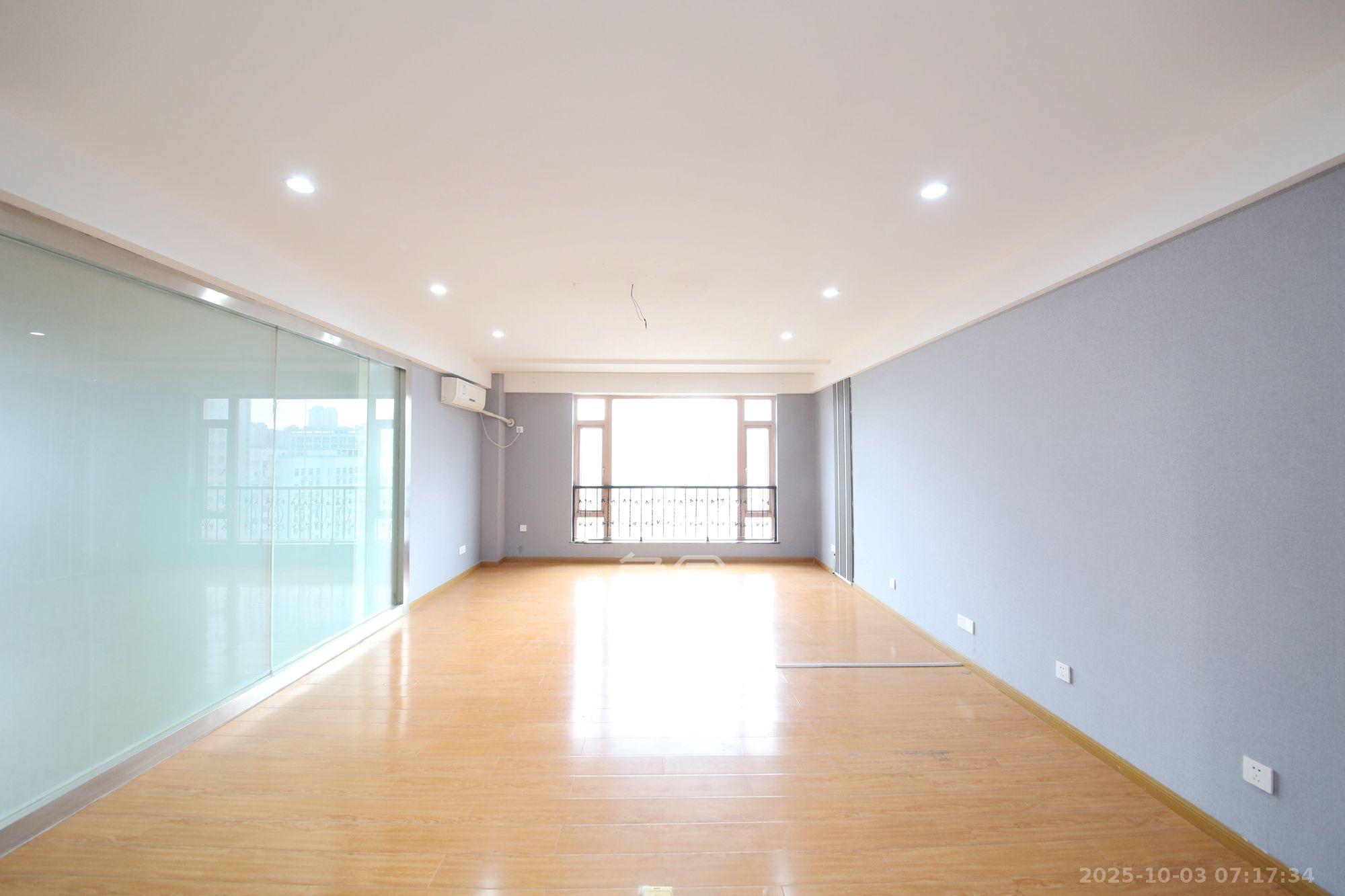 元盛大厦 6室2厅1卫 10000.0元/月 元盛大厦 6室2厅1卫 10000.0元/月室内图