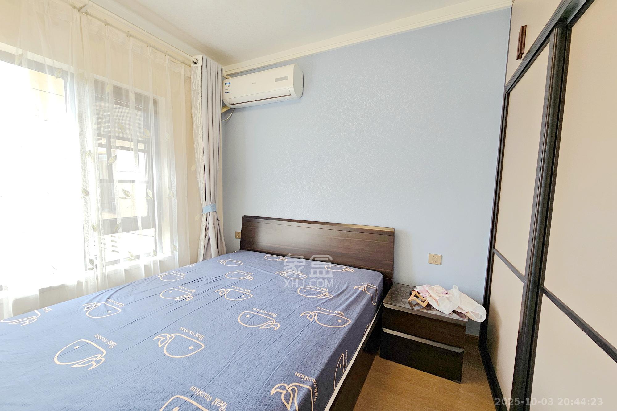 阳光城尚东湾蓝莓苑 4室2厅2卫 155.0万 阳光城尚东湾蓝莓苑 4室2厅2卫 155.0万卧室