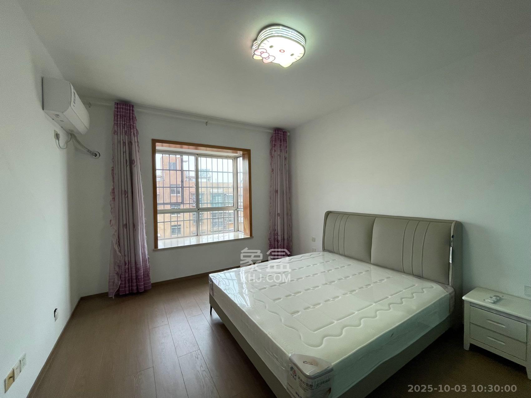 先锋新宇 3室2厅2卫 2100.0元/月 先锋新宇 3室2厅2卫 2100.0元/月室内图