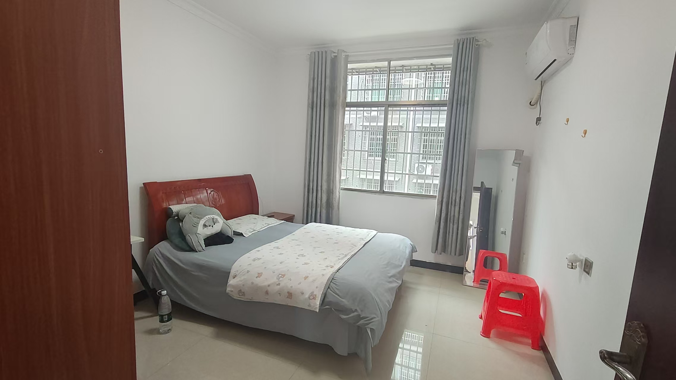 应电家园  3室2厅1卫    1000.0元/月室内图