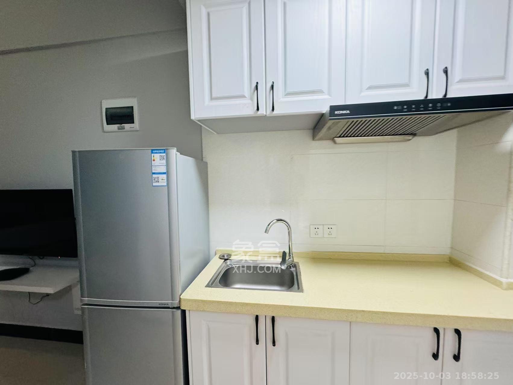 东盈商业广场（华泉城市广场）  1室1厅1卫    1800.0元/月室内图