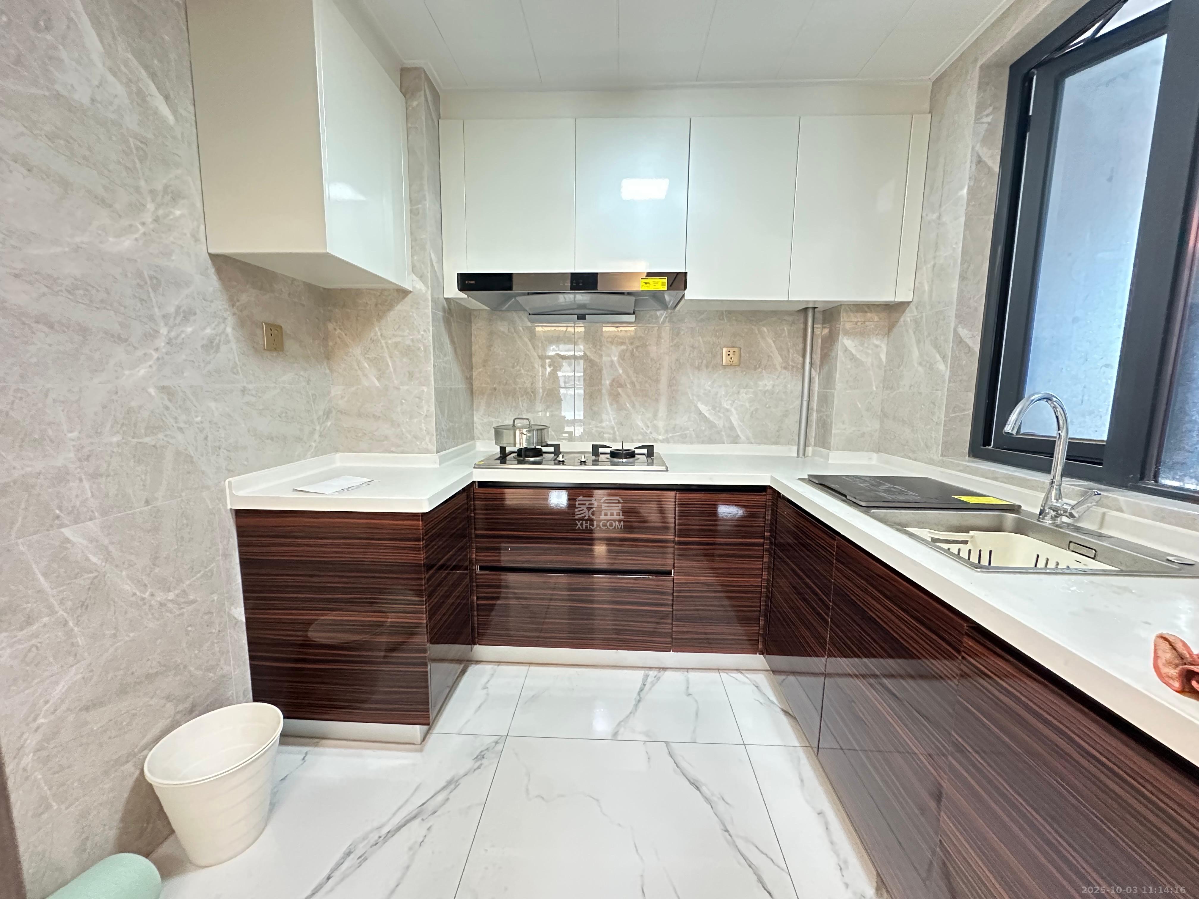 中海阅麓山一期  3室2厅2卫    3200.0元/月 中海阅麓山一期  3室2厅2卫    3200.0元/月室内图