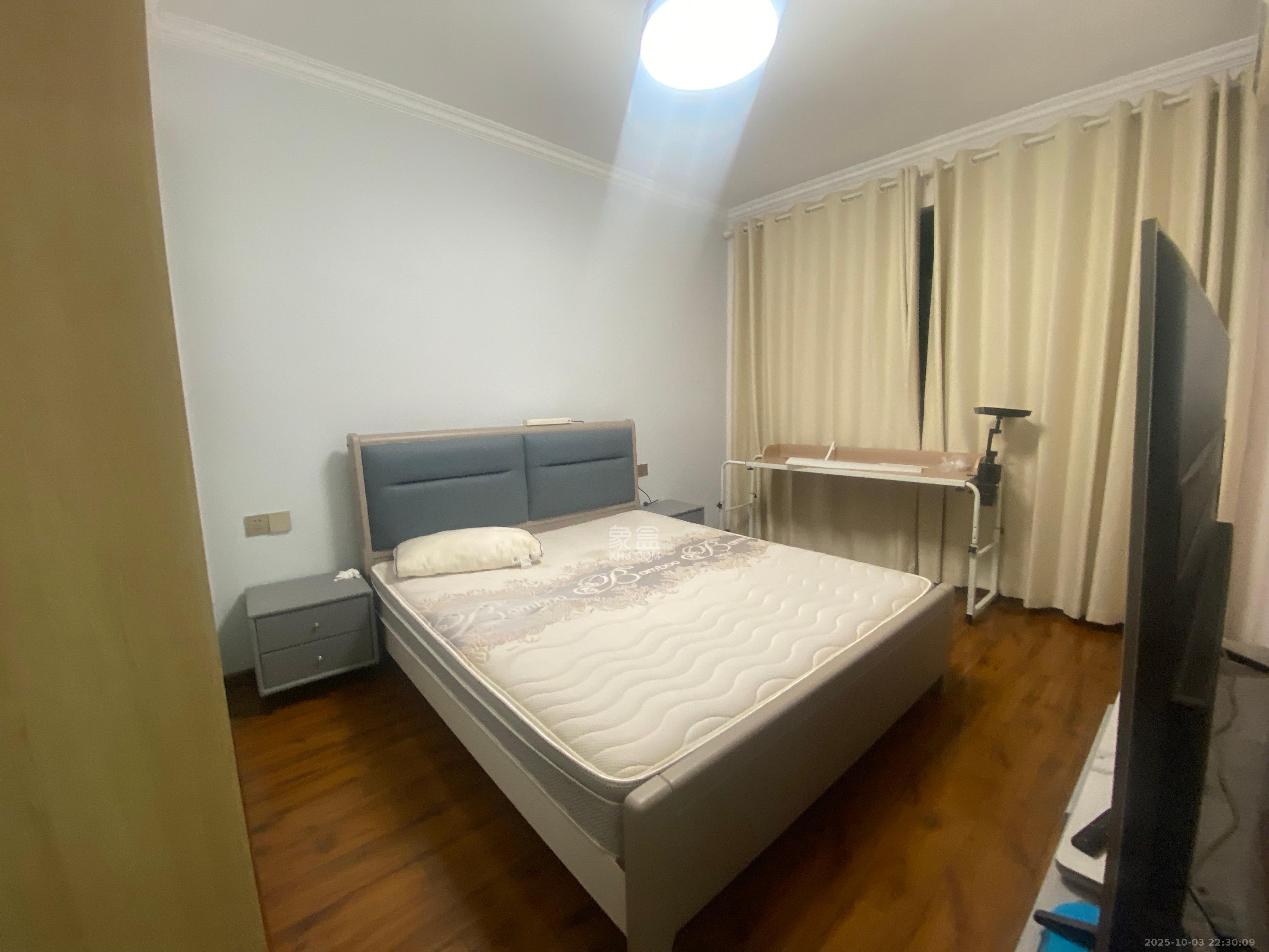 雨花区教师村  0室0厅0卫    1300.0元/月室内图