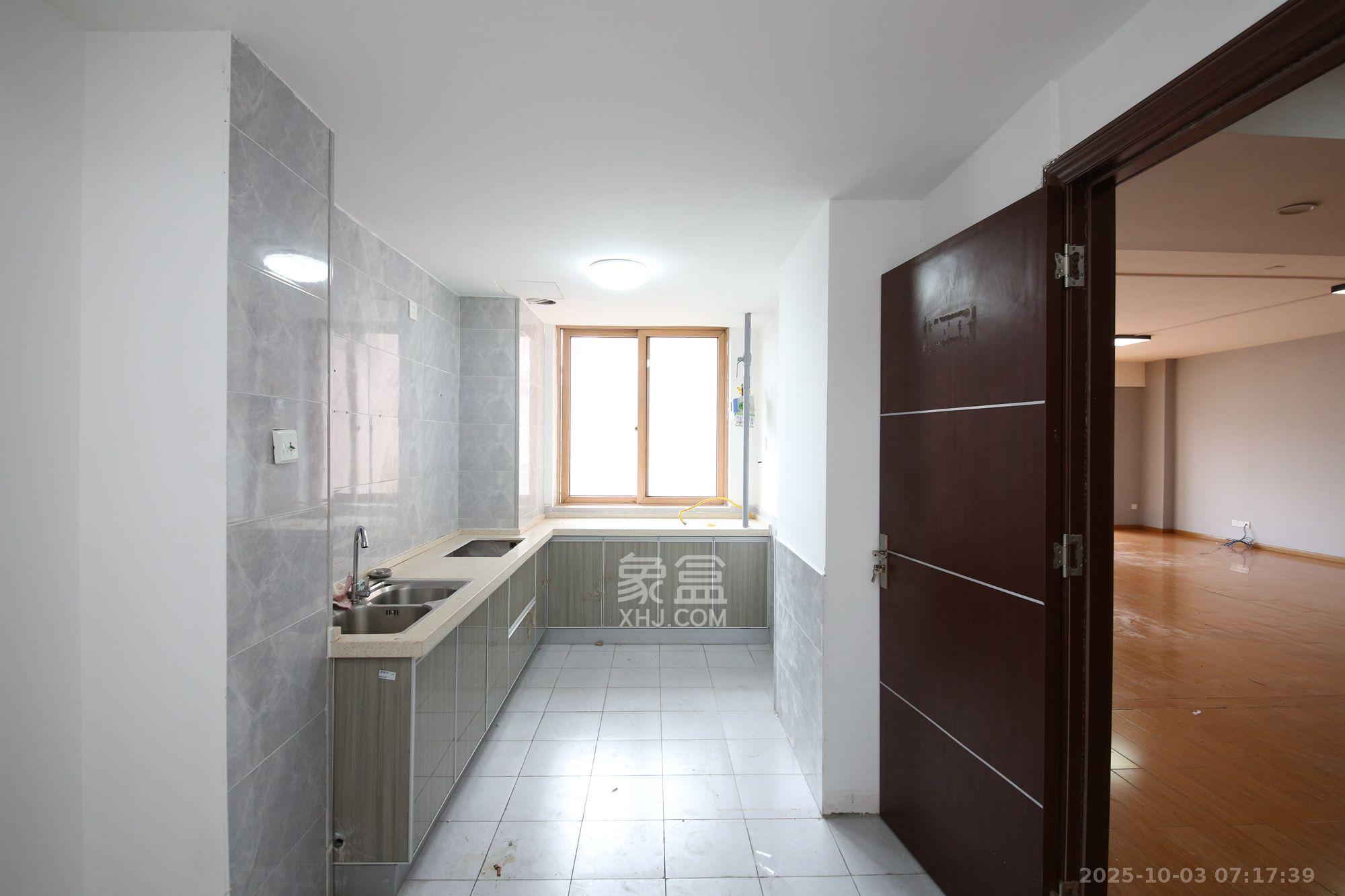 元盛大厦  6室2厅1卫    10000.0元/月室内图