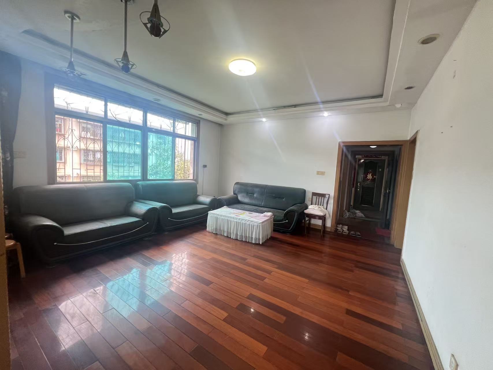 盐业局 3室2厅2卫 1200.0元/月 盐业局 3室2厅2卫 1200.0元/月室内图