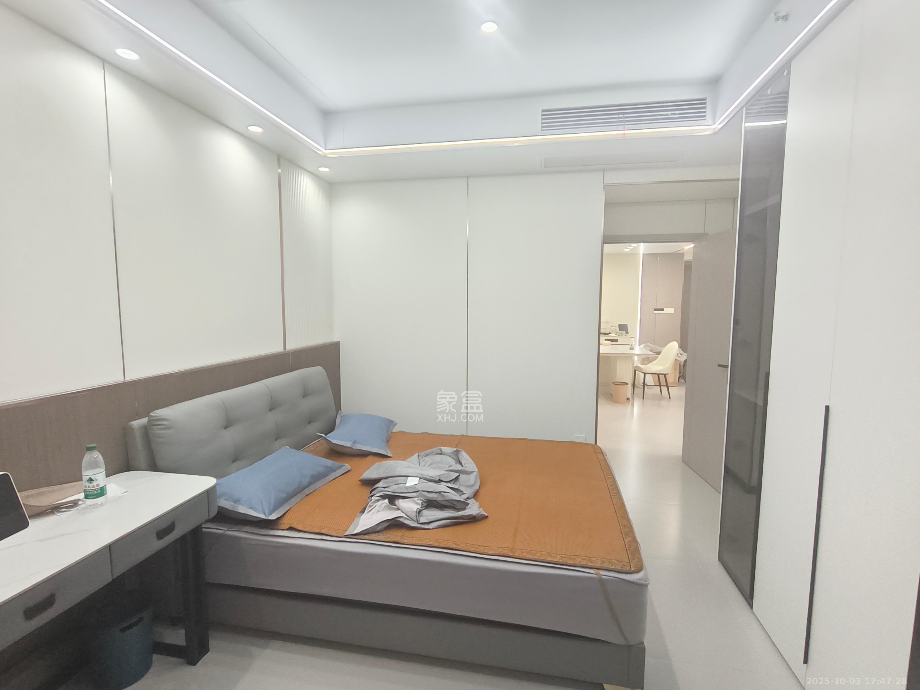 湘江颂 2室2厅2卫 6000.0元/月 湘江颂 2室2厅2卫 6000.0元/月室内图