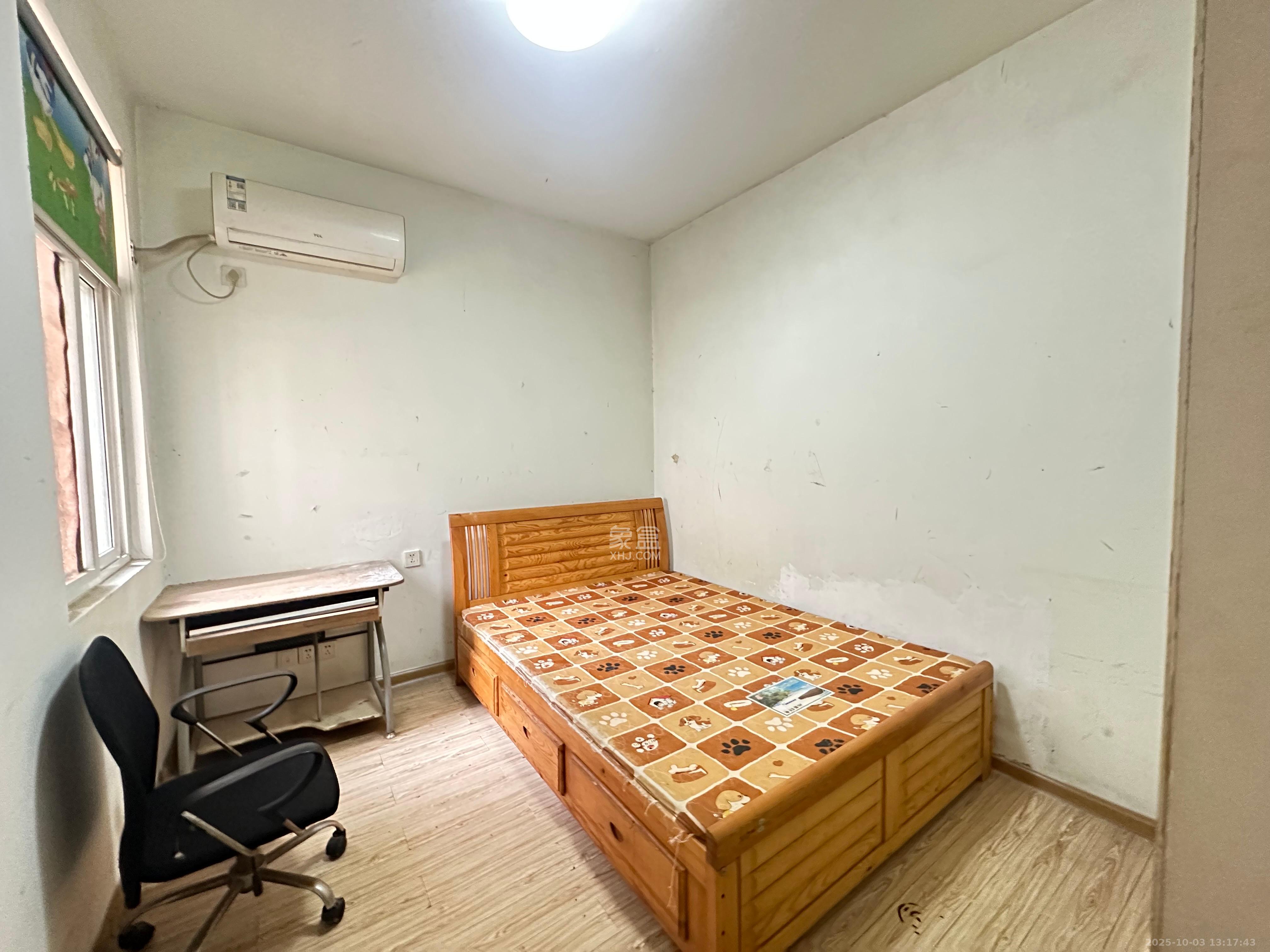 鄱阳小区  3室2厅1卫    1600.0元/月室内图