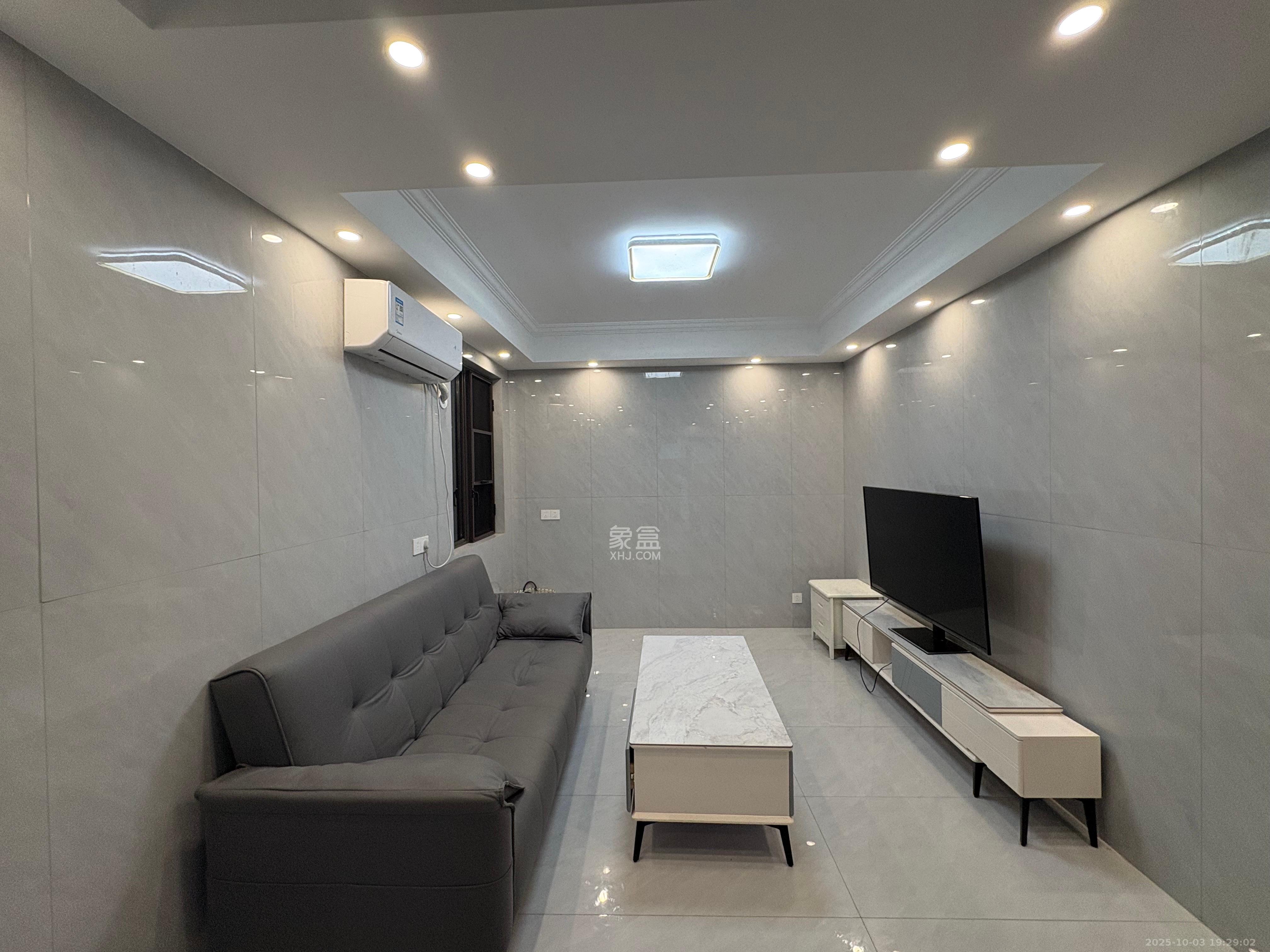 嘉雨兴园 2室1厅1卫 2700.0元/月 嘉雨兴园 2室1厅1卫 2700.0元/月室内图