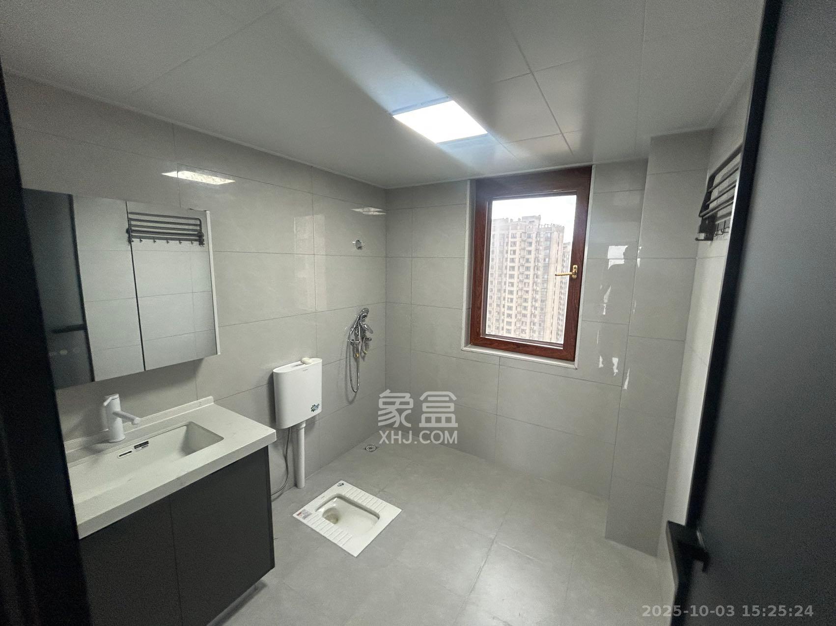 天麓尚层 4室2厅2卫 2800.0元/月 天麓尚层 4室2厅2卫 2800.0元/月室内图