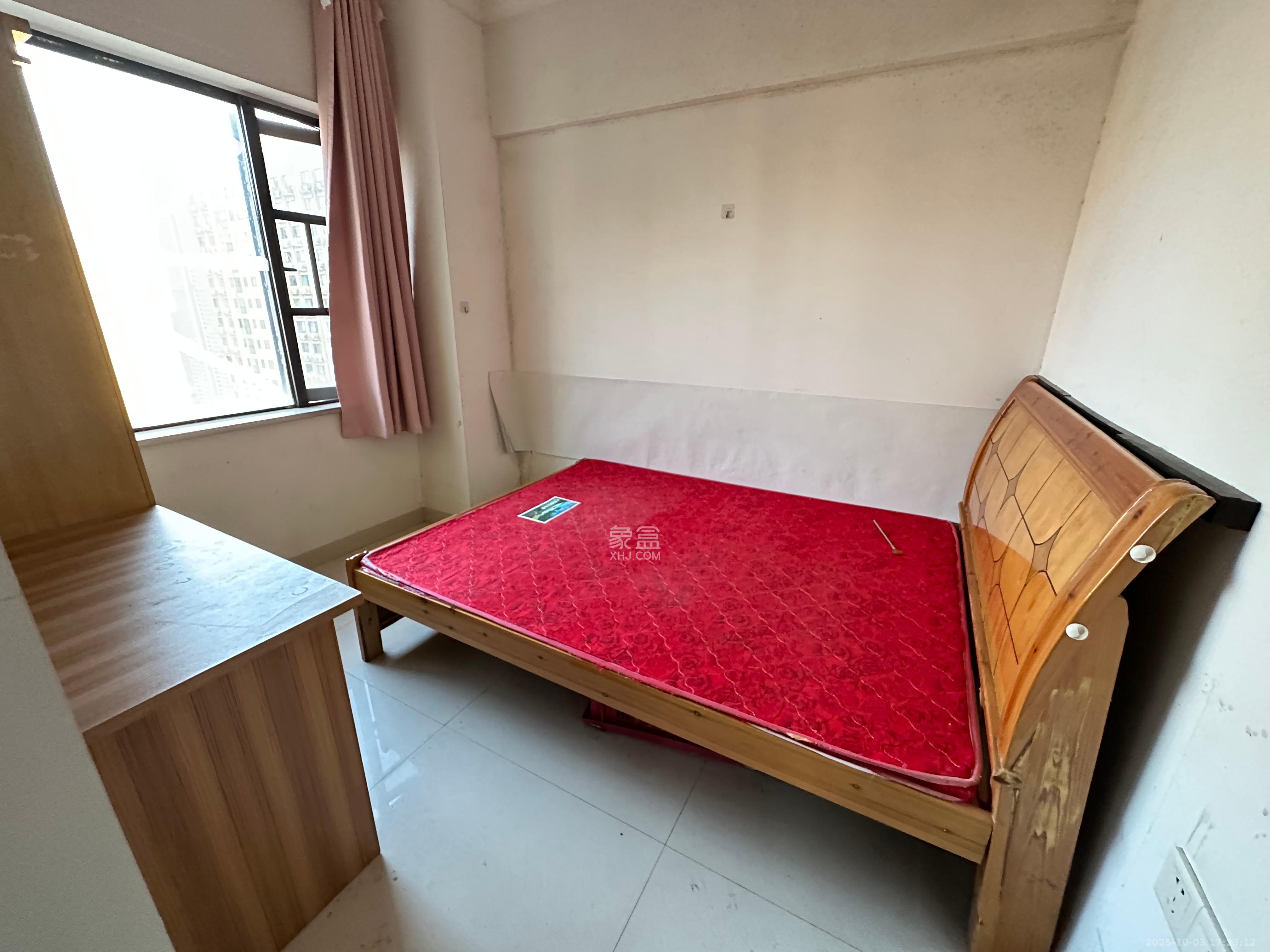 钰龙天下二期（钰龙佳园）  2室2厅1卫    1500.0元/月室内图