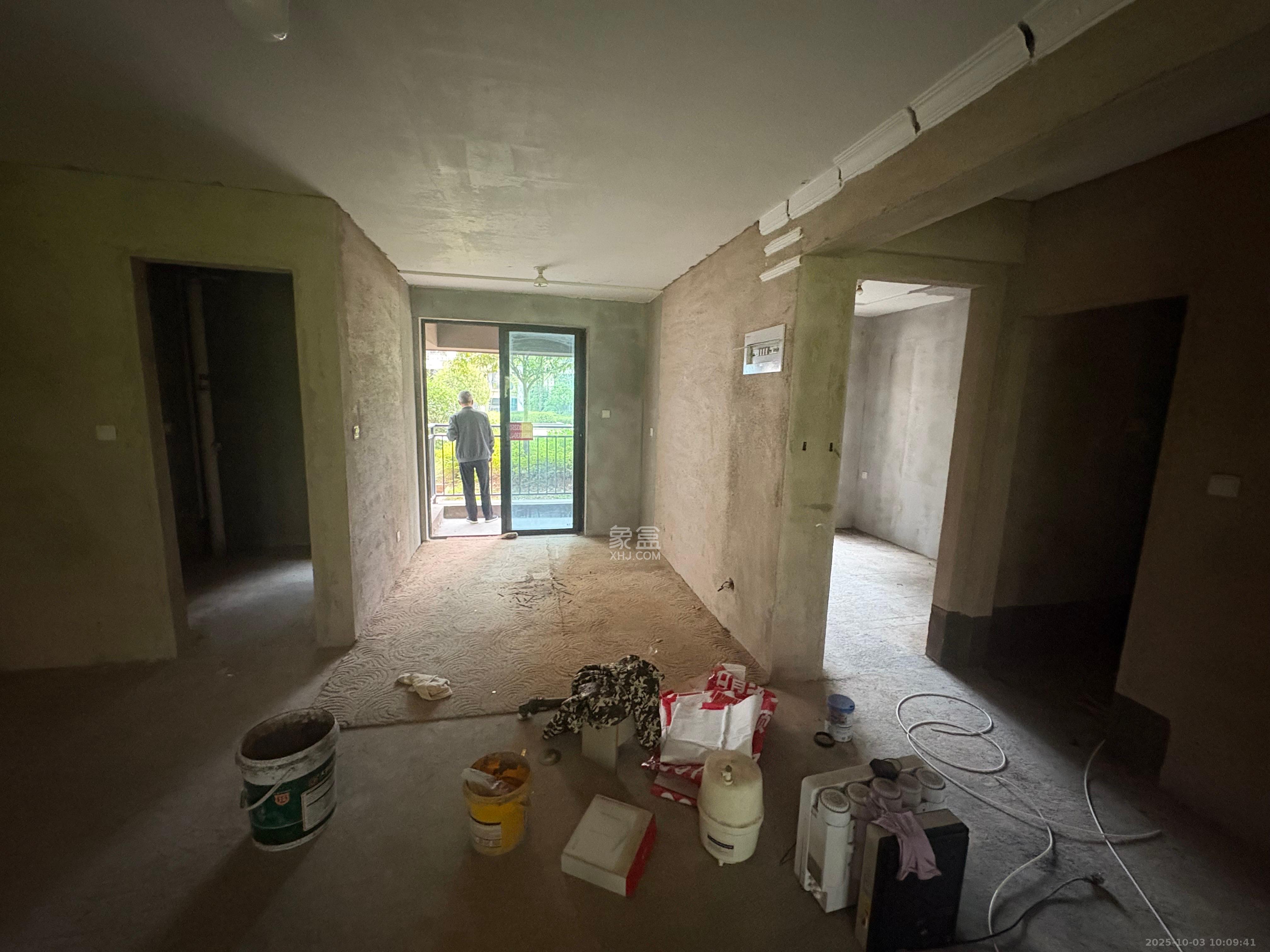 荣盛城 4室2厅2卫 1600.0元/月 荣盛城 4室2厅2卫 1600.0元/月室内图