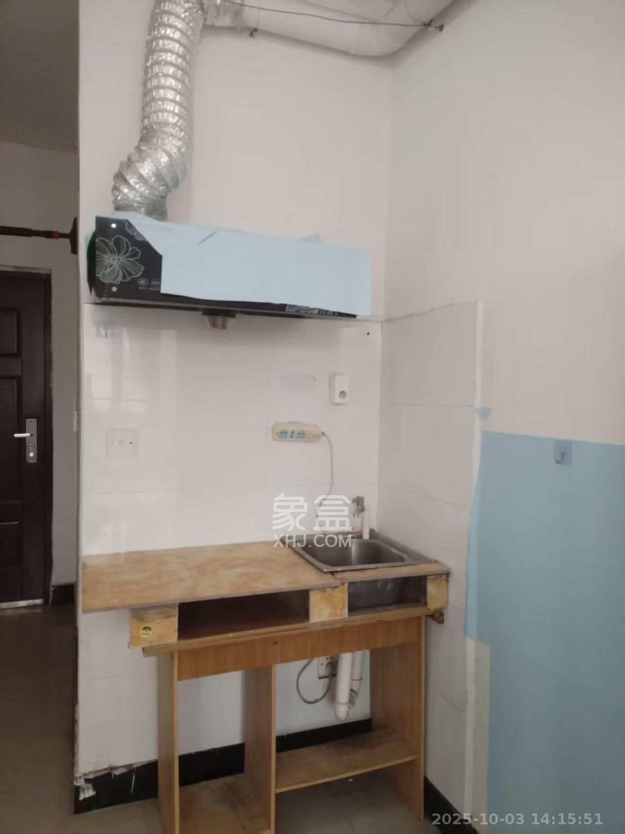 后湖小区  1室2厅1卫   730.00元/月室内图