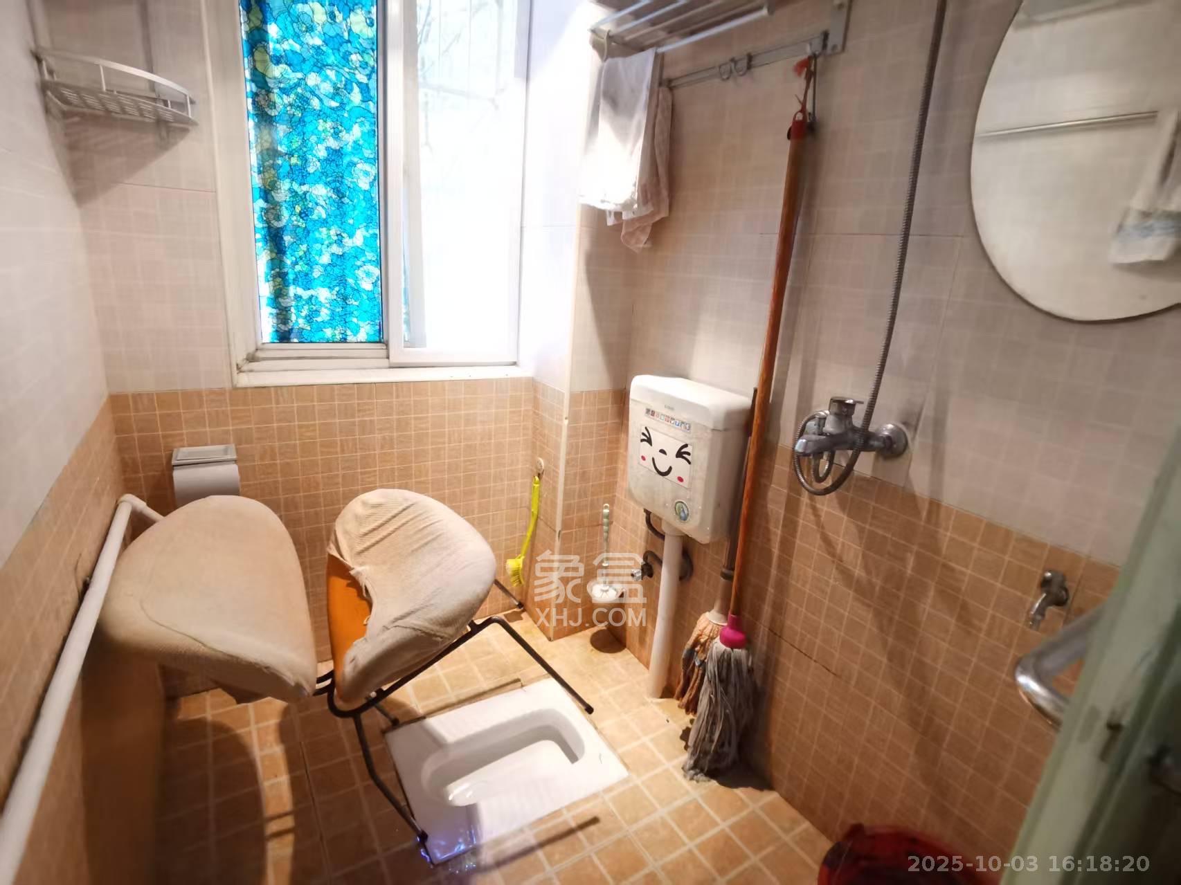 德馨园 2室1厅1卫 1600.0元/月 德馨园 2室1厅1卫 1600.0元/月室内图