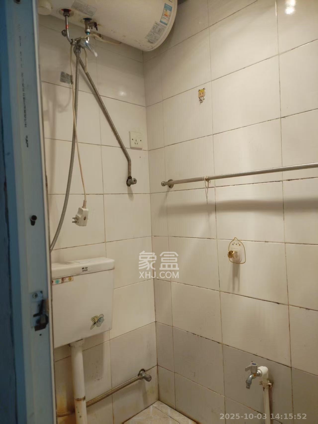 后湖小区  1室2厅1卫   730.00元/月室内图