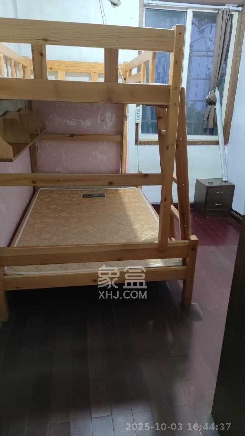 航天大院  3室2厅1卫    2300.0元/月室内图