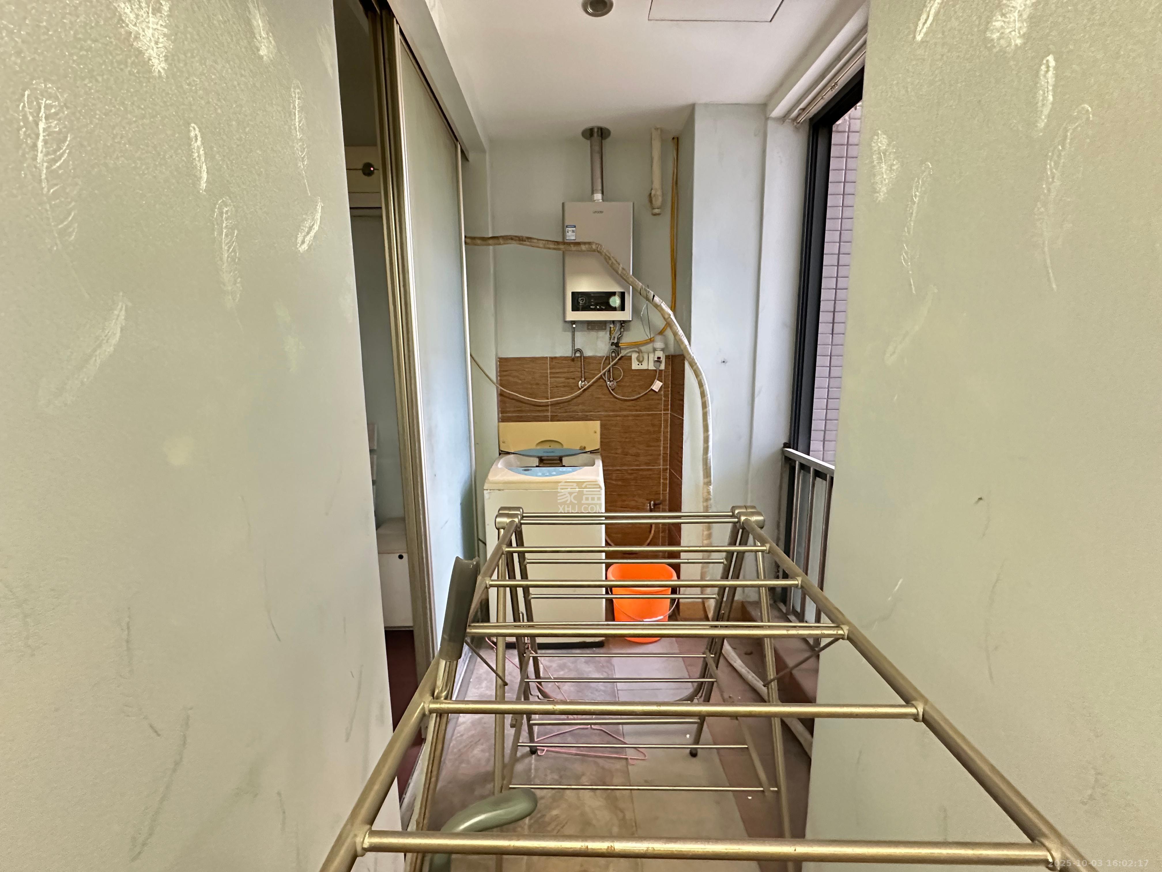 芙蓉蓉苑  1室1厅1卫    1500.0元/月 芙蓉蓉苑  1室1厅1卫    1500.0元/月室内图