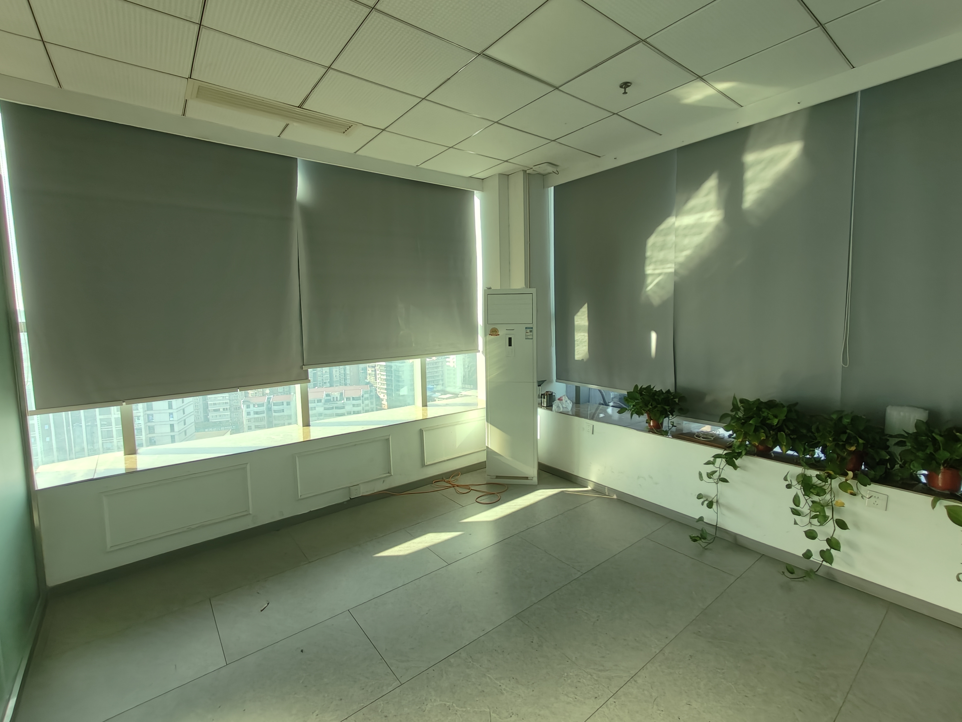 海通金融中心 1室0厅0卫 2200.0元/月 海通金融中心 1室0厅0卫 2200.0元/月室内图