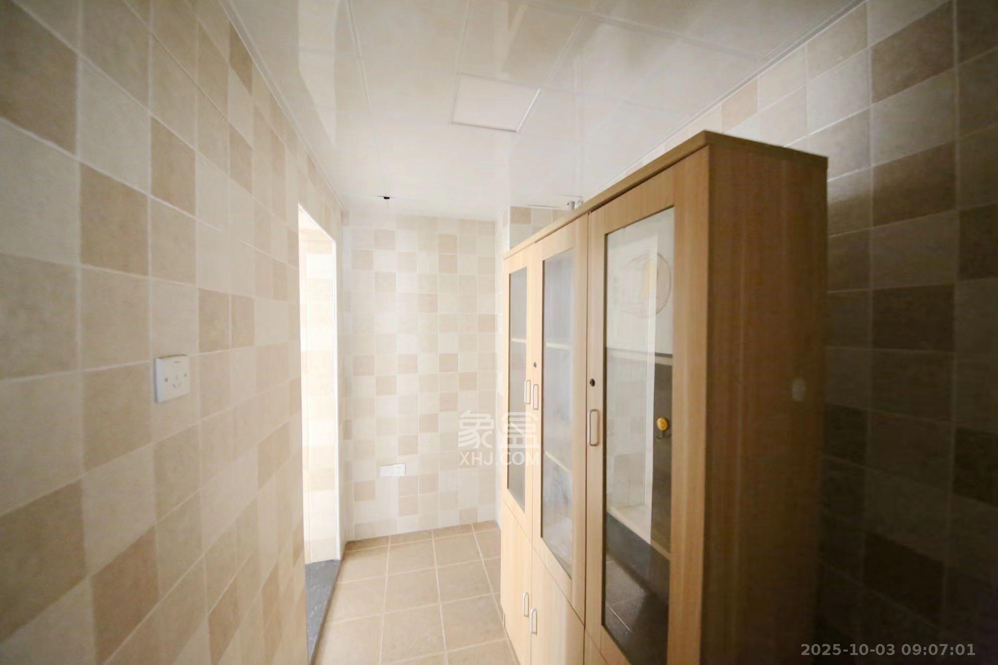 雨花公馆(紫苔名苑)  3室2厅2卫    2500.0元/月室内图