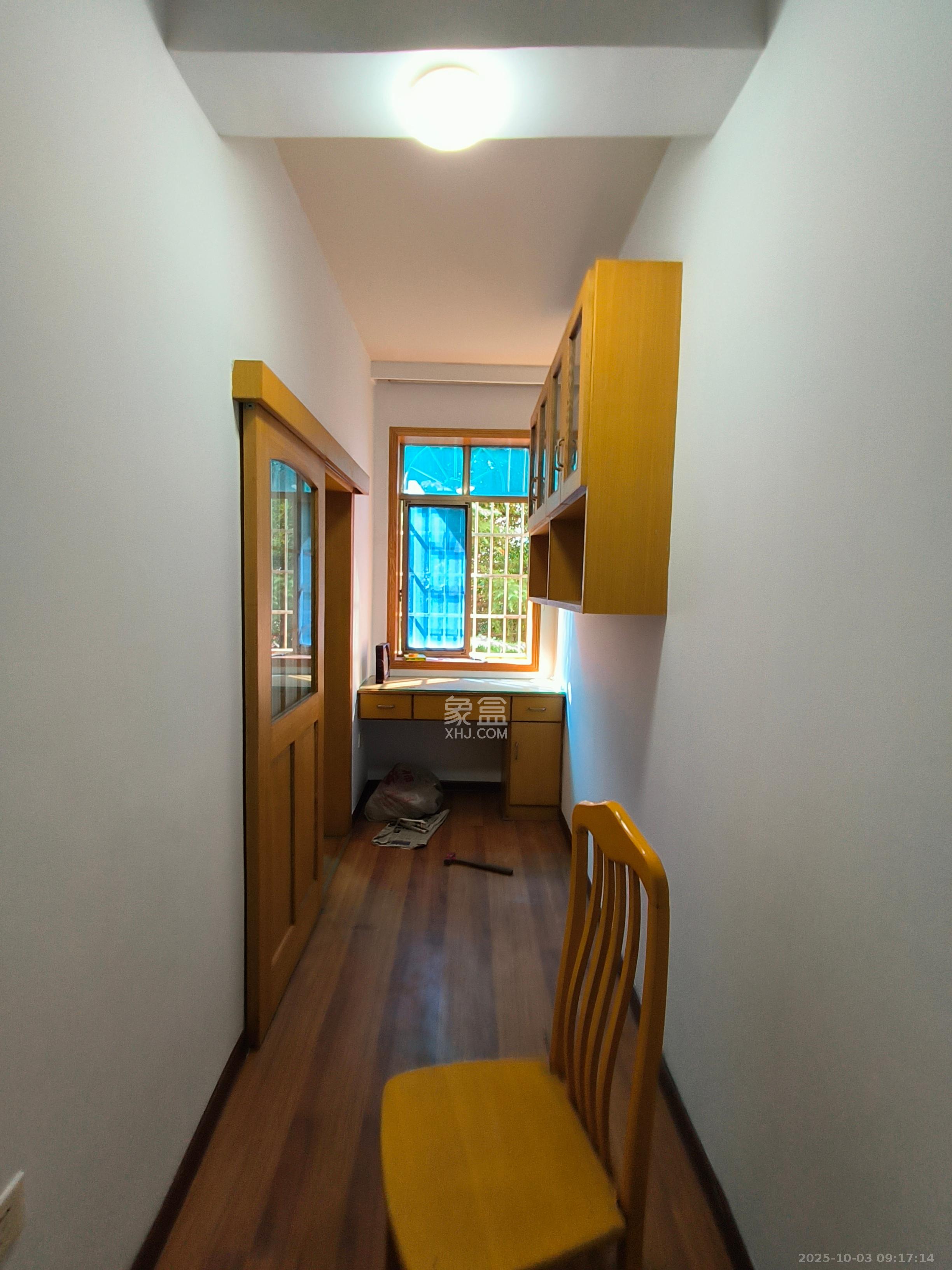 长勘小区 2室2厅1卫 2100.0元/月 长勘小区 2室2厅1卫 2100.0元/月室内图