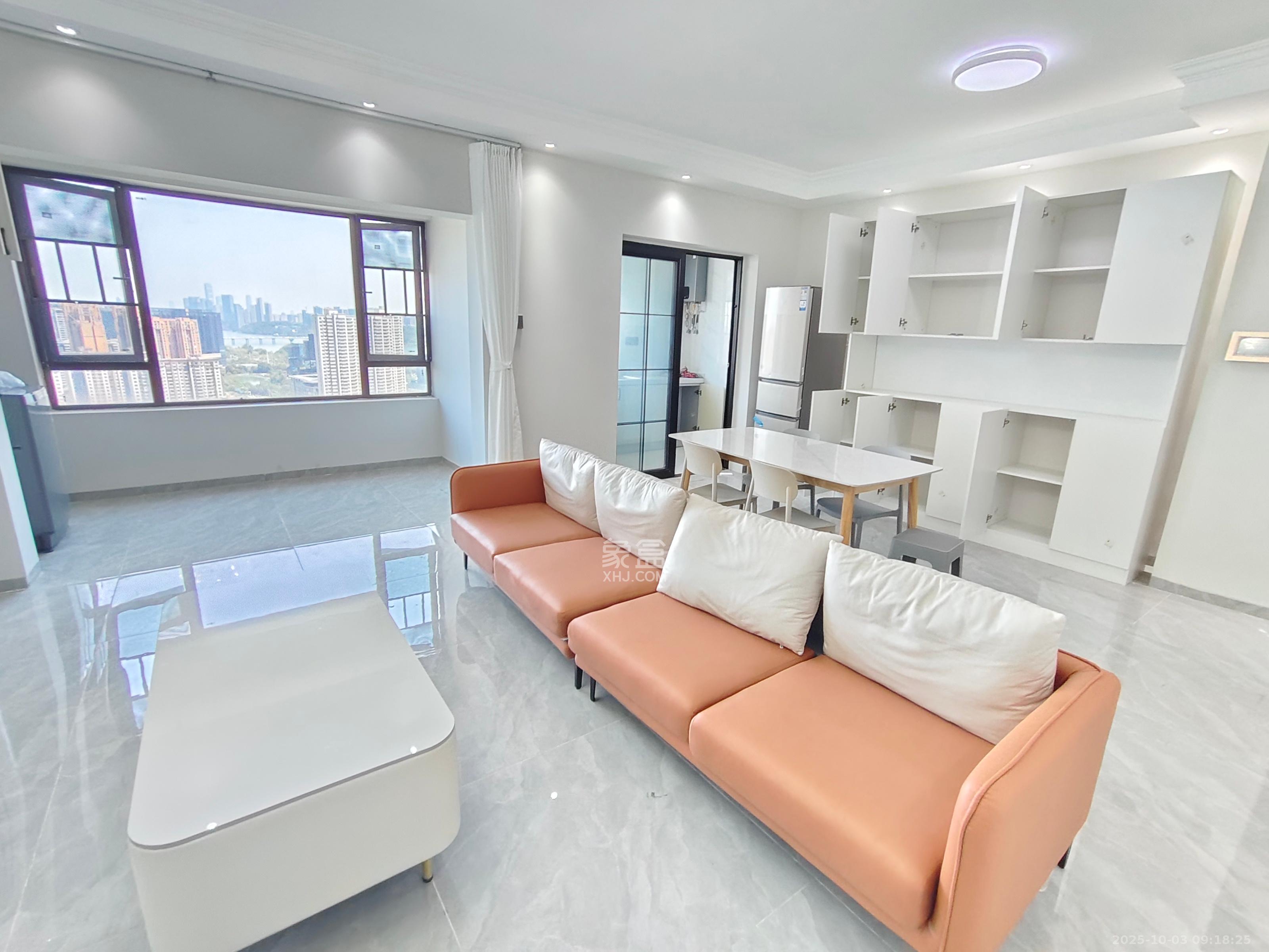 洋湖18克拉(旷远洋湖18克拉)  3室2厅2卫    2800.0元/月 洋湖18克拉(旷远洋湖18克拉)  3室2厅2卫    2800.0元/月室内图