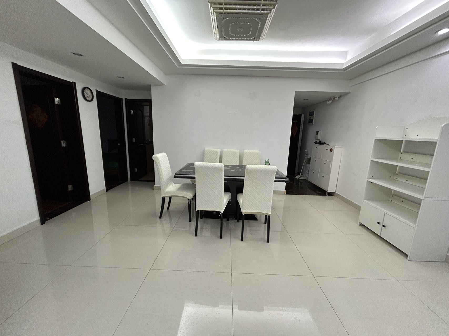 椰岛广场 1室0厅0卫 3800.0元/月 椰岛广场 1室0厅0卫 3800.0元/月室内图