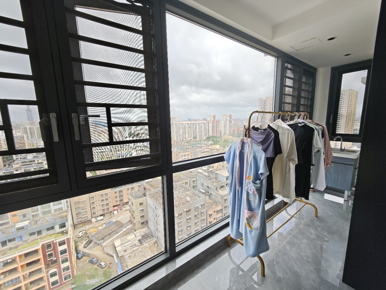 椰海明珠(迈瀛路)  3室2厅2卫    188.0万 椰海明珠(迈瀛路)  3室2厅2卫    188.0万室内图