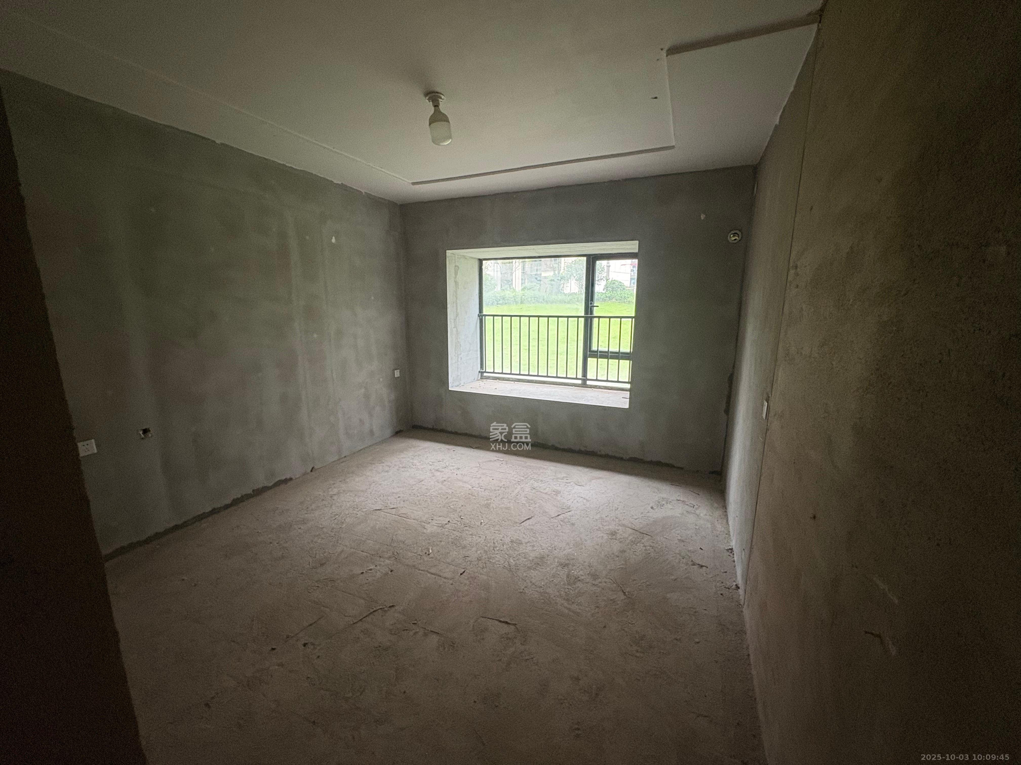 荣盛城 4室2厅2卫 1600.0元/月 荣盛城 4室2厅2卫 1600.0元/月室内图