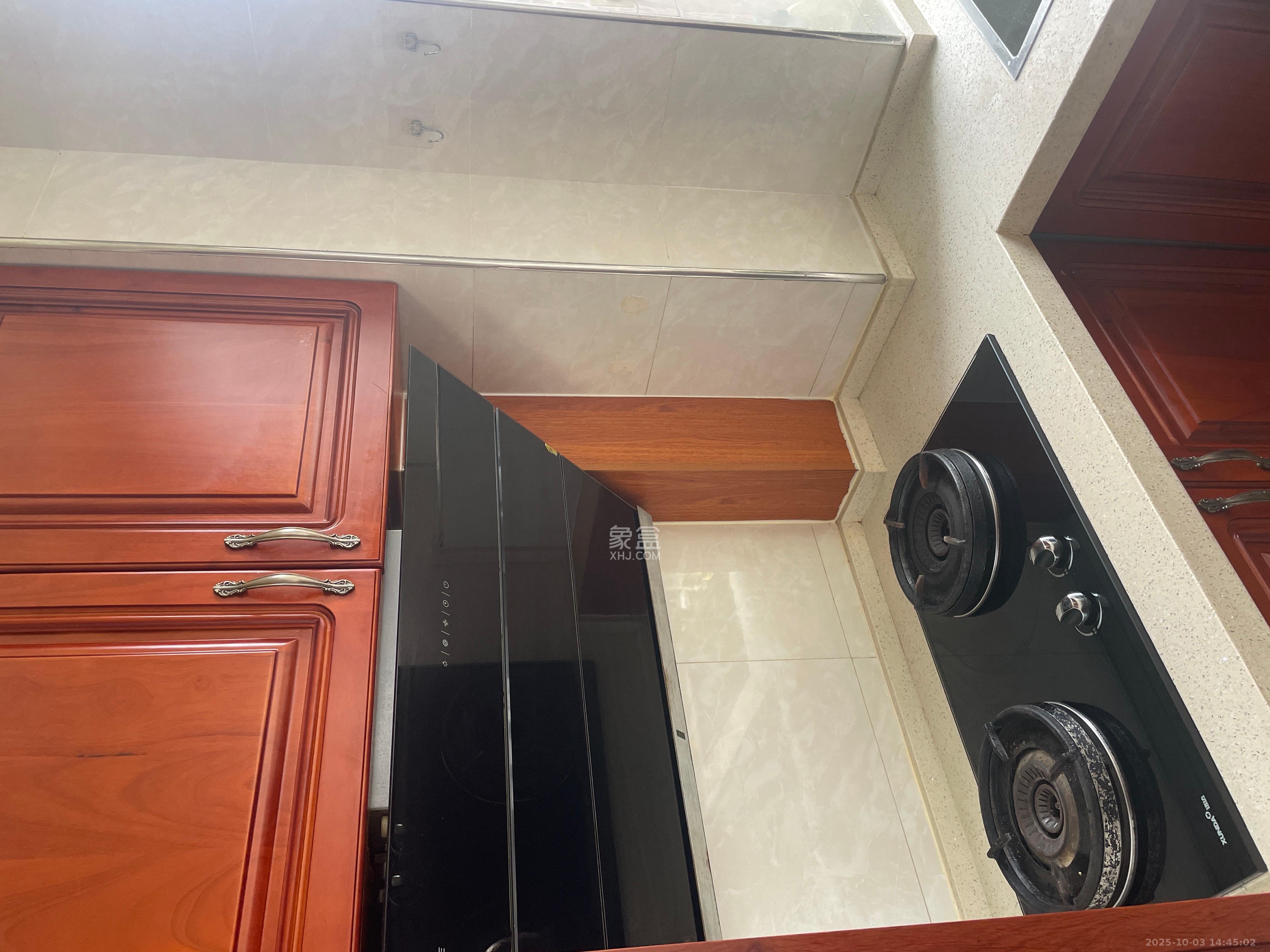 联美品格  2室2厅1卫    1900.0元/月室内图