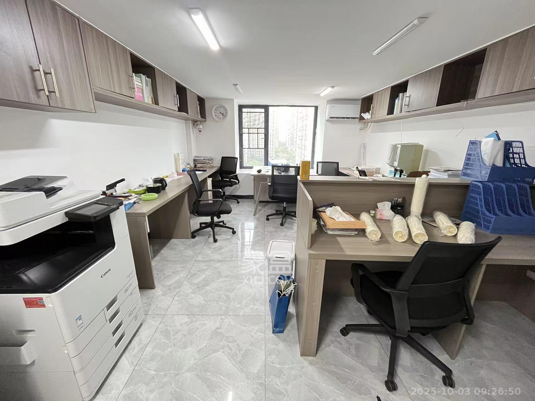 龙湖新壹城  1室1厅1卫    2600.0元/月室内图1