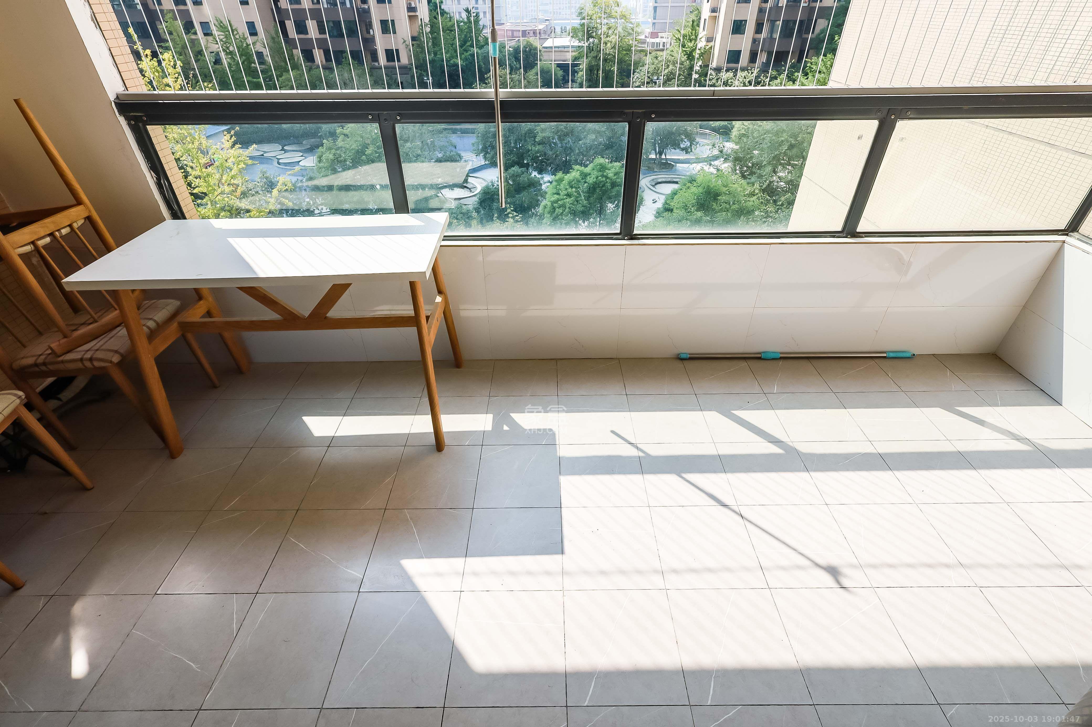 长房云时代 4室2厅2卫 2800.0元/月 长房云时代 4室2厅2卫 2800.0元/月室内图