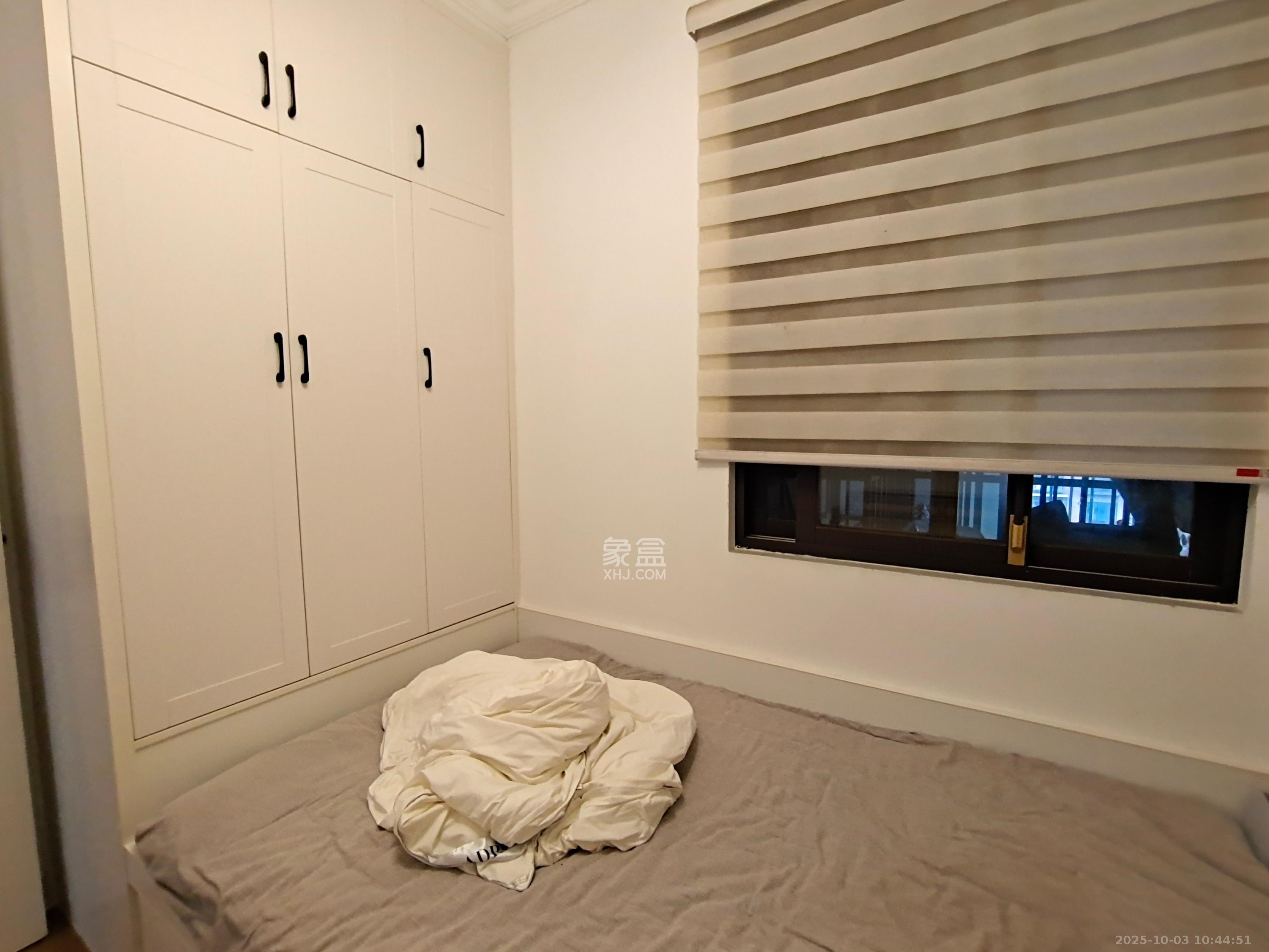 新城国际花都  4室2厅1卫    2200.0元/月 新城国际花都  4室2厅1卫    2200.0元/月室内图