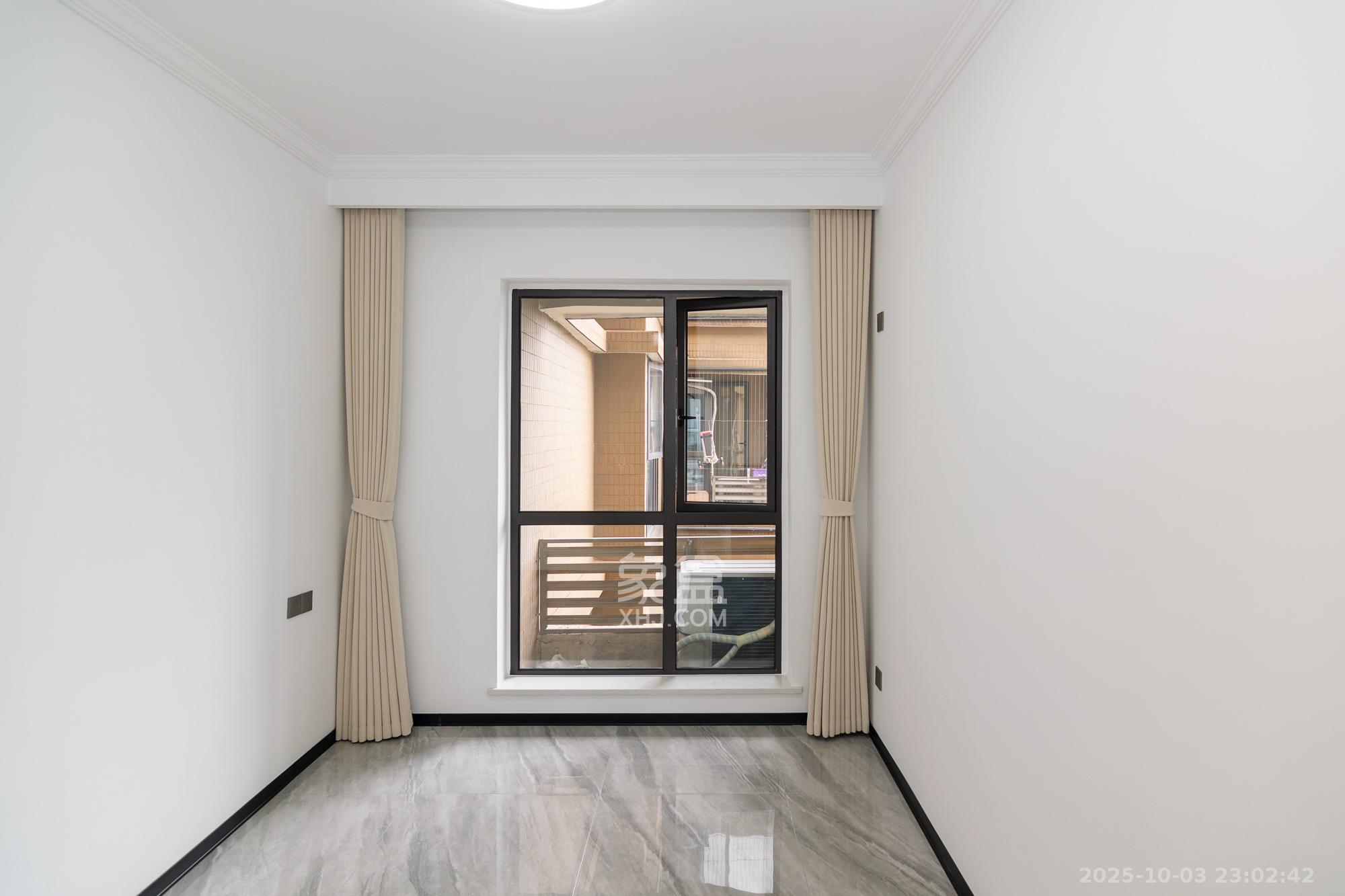 润和美郡(润和紫郡五期) 4室2厅2卫 132.8万 润和美郡(润和紫郡五期) 4室2厅2卫 132.8万卧室