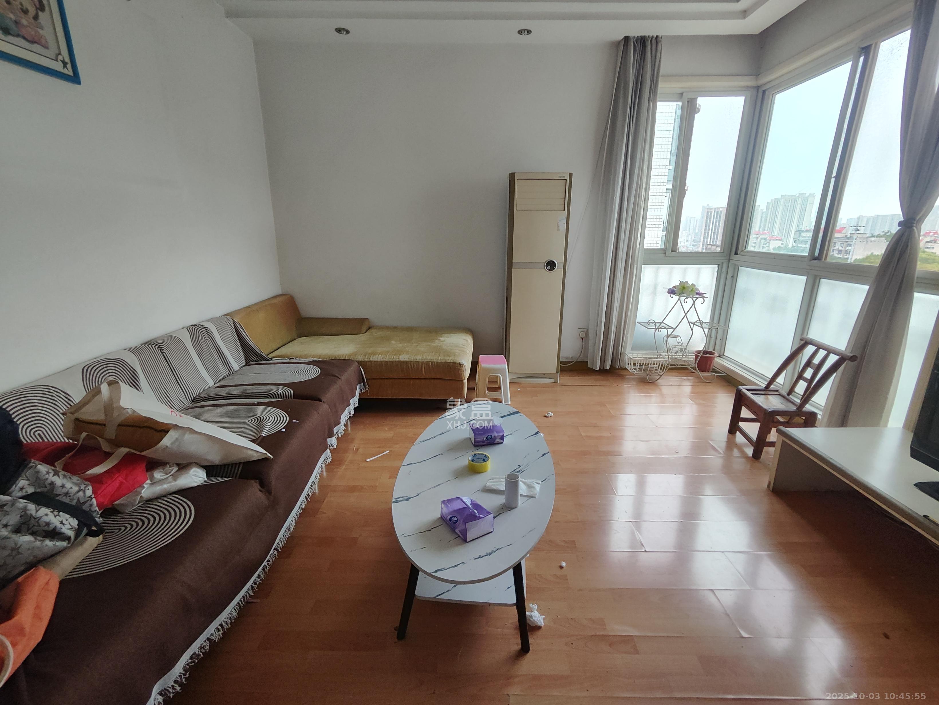 鑫天鑫城 2室2厅1卫 2200.0元/月 鑫天鑫城 2室2厅1卫 2200.0元/月室内图