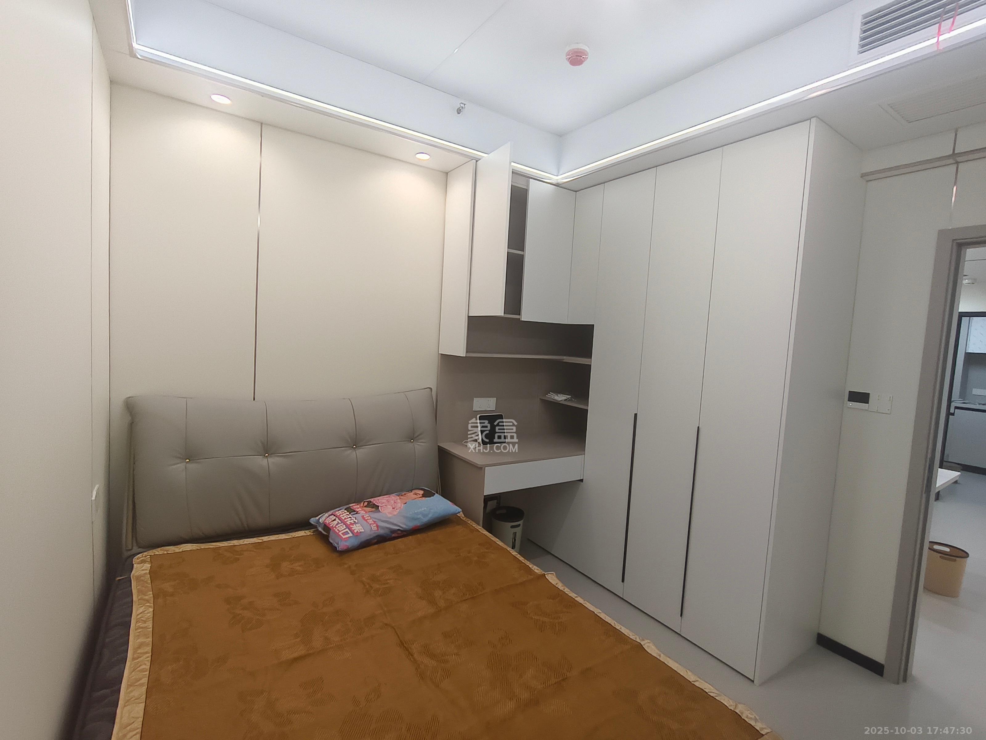 湘江颂 2室2厅2卫 6000.0元/月 湘江颂 2室2厅2卫 6000.0元/月室内图