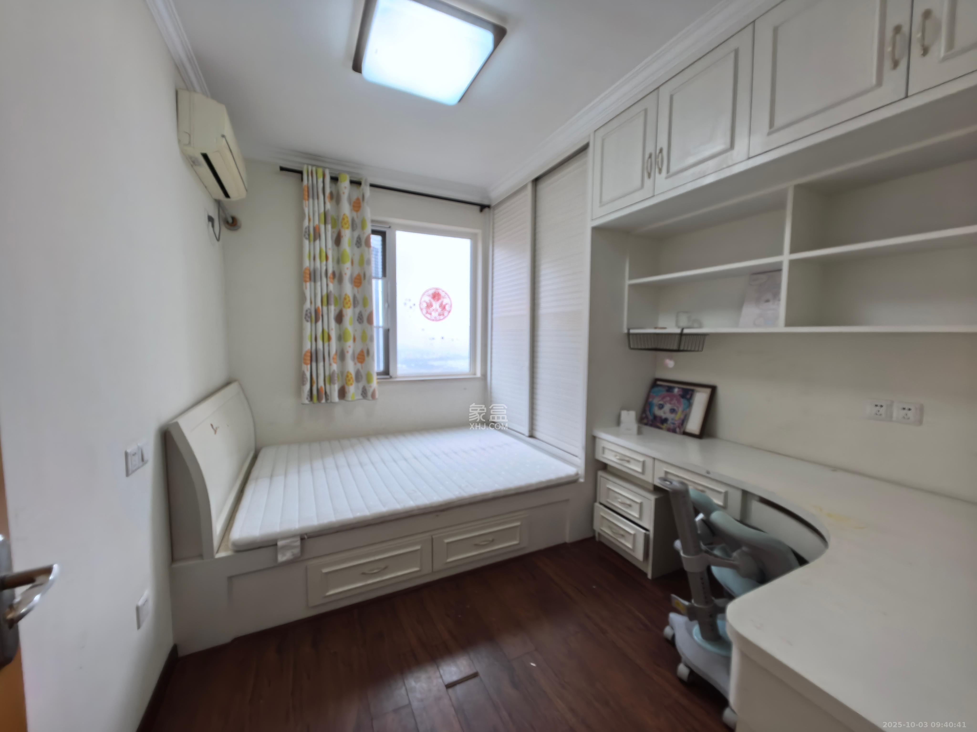 金地三千府（金地湖山樾、金地自在城）  3室2厅1卫    1800.0元/月室内图