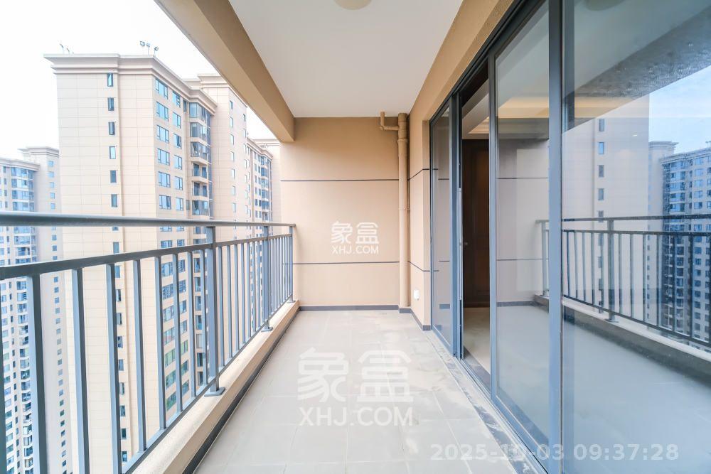 运达锦绣广场 5室2厅3卫 6500.0元/月 运达锦绣广场 5室2厅3卫 6500.0元/月室内图