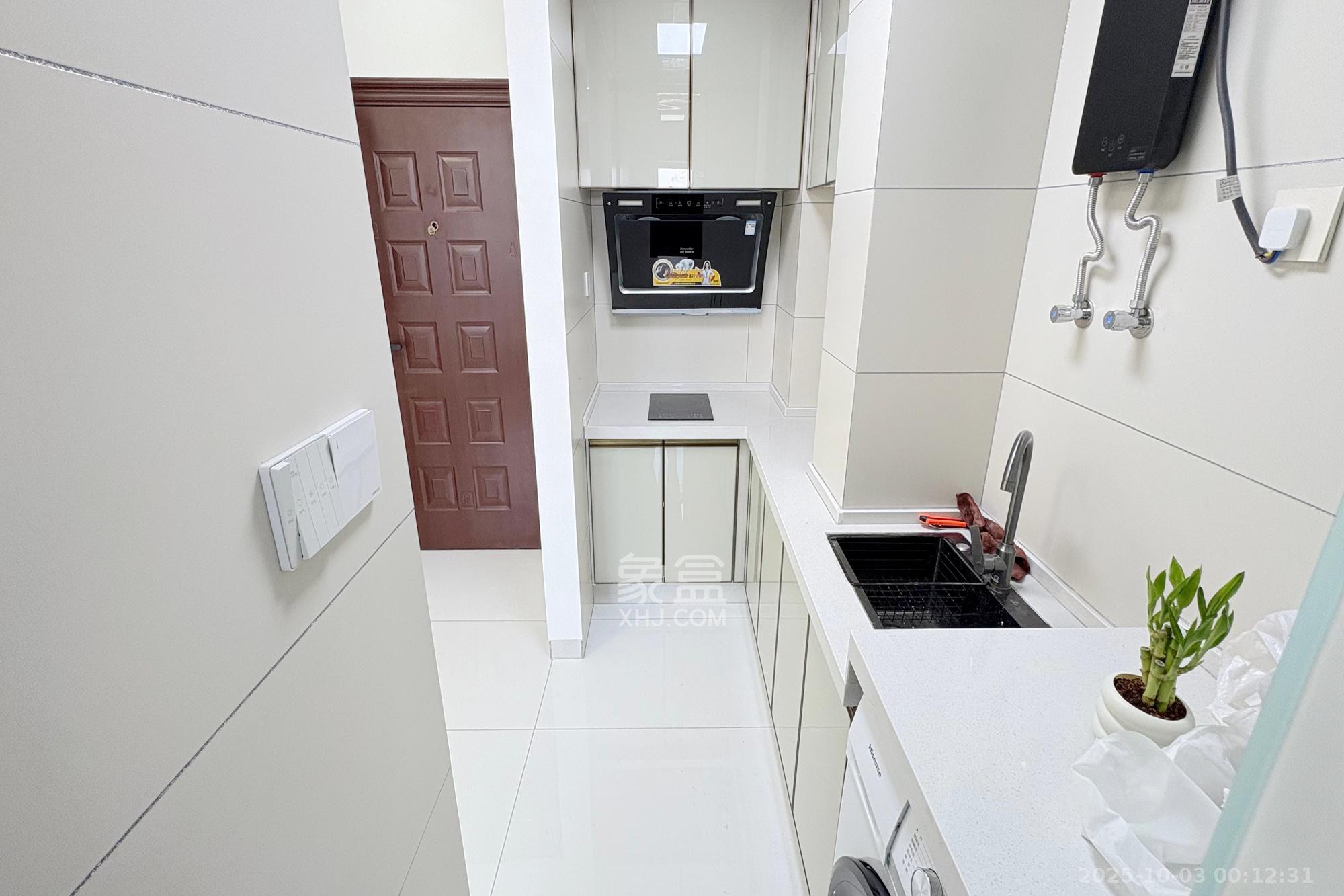 铂宫  1室1厅1卫    39.8万厨房